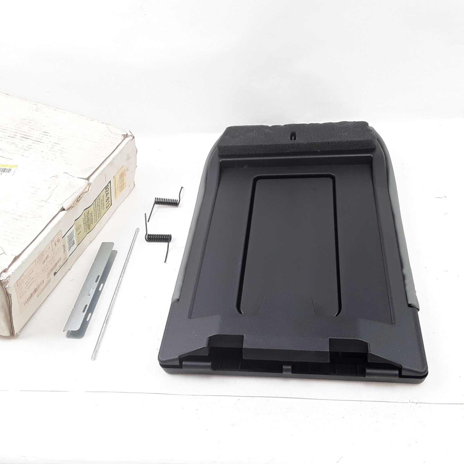 Center Console Lid Fits Chevrolet Silverado 2500 01-05 GMC Yukon XL 1500 01-06