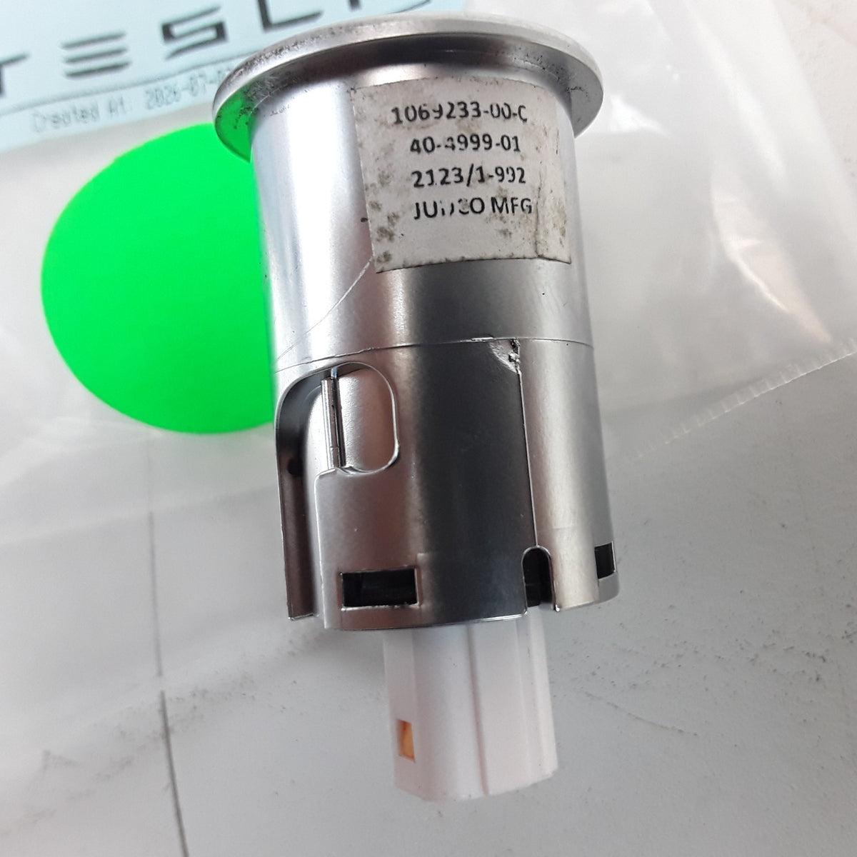 1872636-00-A Left Hand Falcon Door Lit Close Switch Button For Tesla Model X OEM