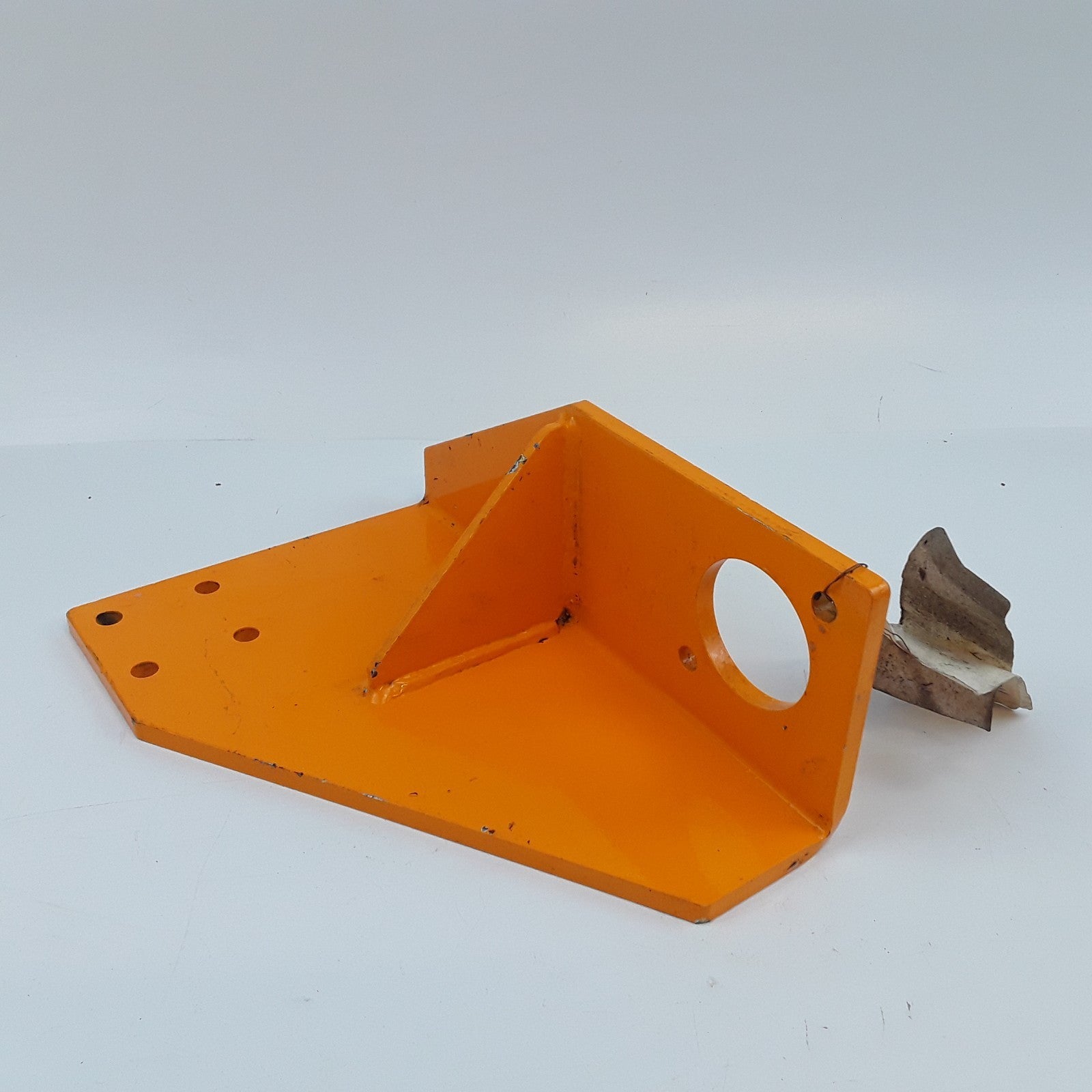 29204SRV Right Hand Rear Engine Mount Weldment For Forklift Trailer Trucks