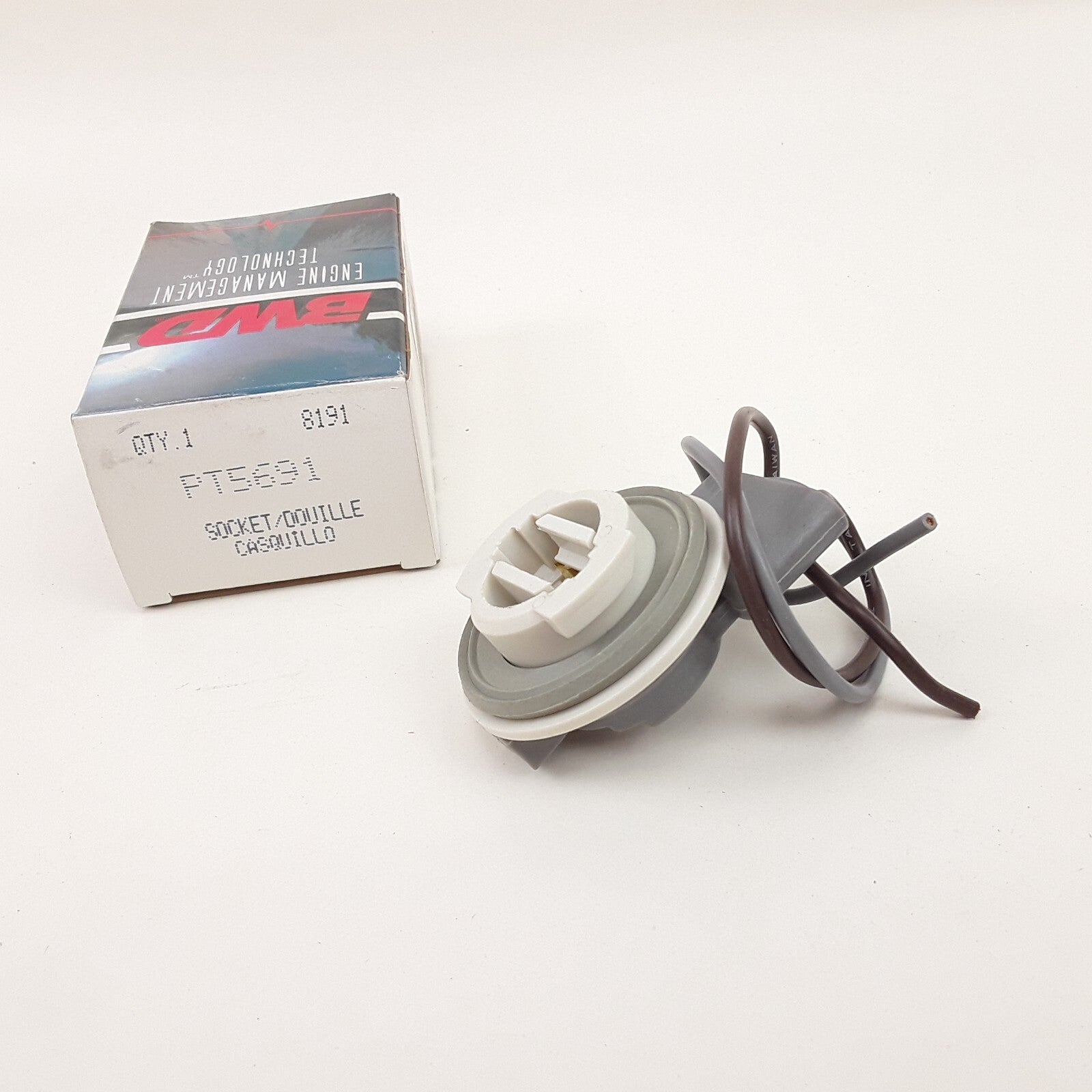 Multi Function Socket Fits Chrysler Intrepid 1995-1997 Plymouth Breeze 1996