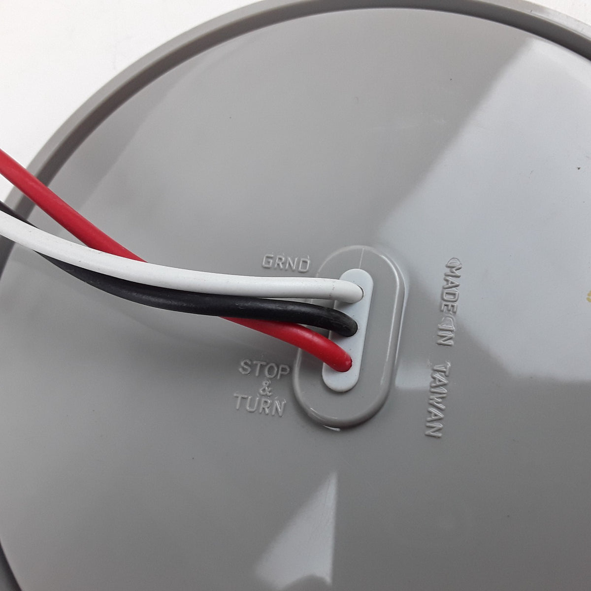 Red 4" Round 10-LED Grommet Mount S/T/T Lamp Box Midwest Truck WA22546R