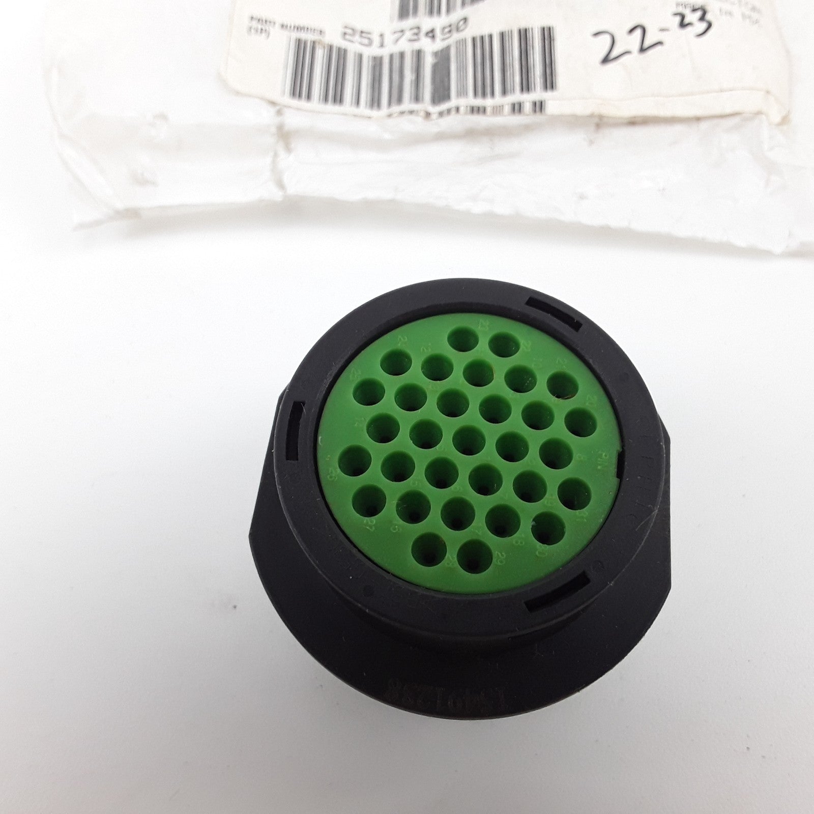 Mack 25173490 Electrical Connector Assembly For Mack Trucks