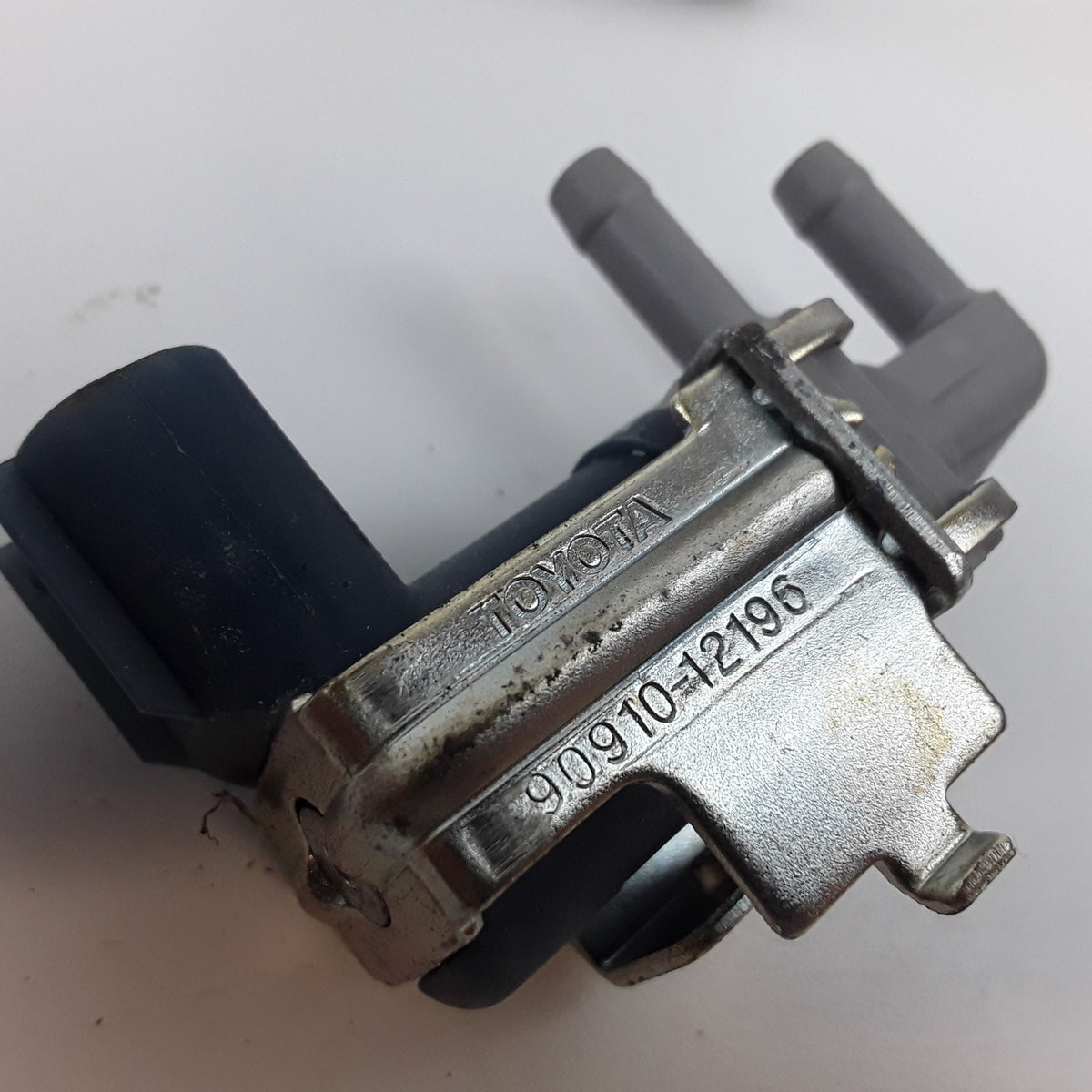 Vacuum Regulator Valve Fits Toyota Solara Avalon Camry 2000 2001 2002 2003 2004
