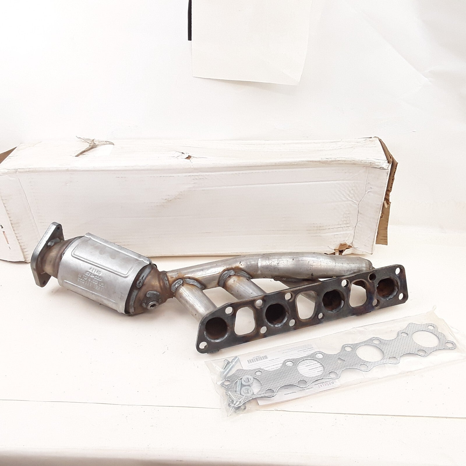 Catalytic Converter W/ Exhaust Manifold Fits Infiniti Q45 2002-2006 M45 2003-04