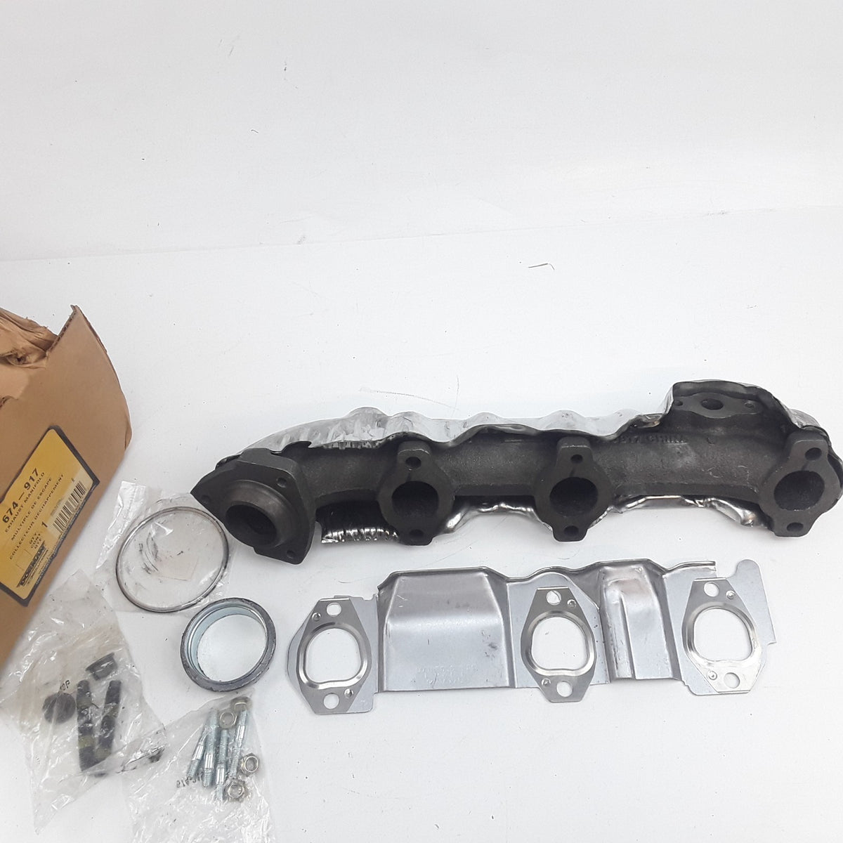 Front Exhaust Manifold Fits Chevrolet Equinox Pontiac Torrent (2005 2006-2009)
