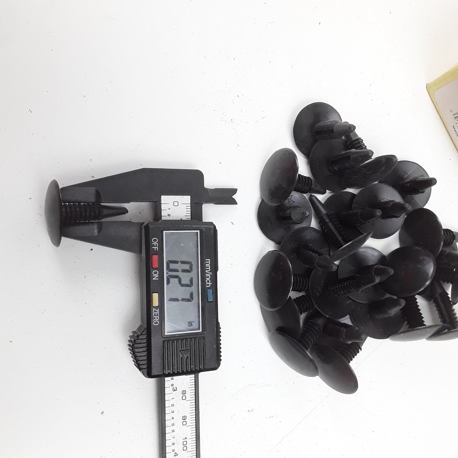 Dorman 700-335 Multi-Purpose Retainer Fits Mercury Lincoln Ford (1980-2018)