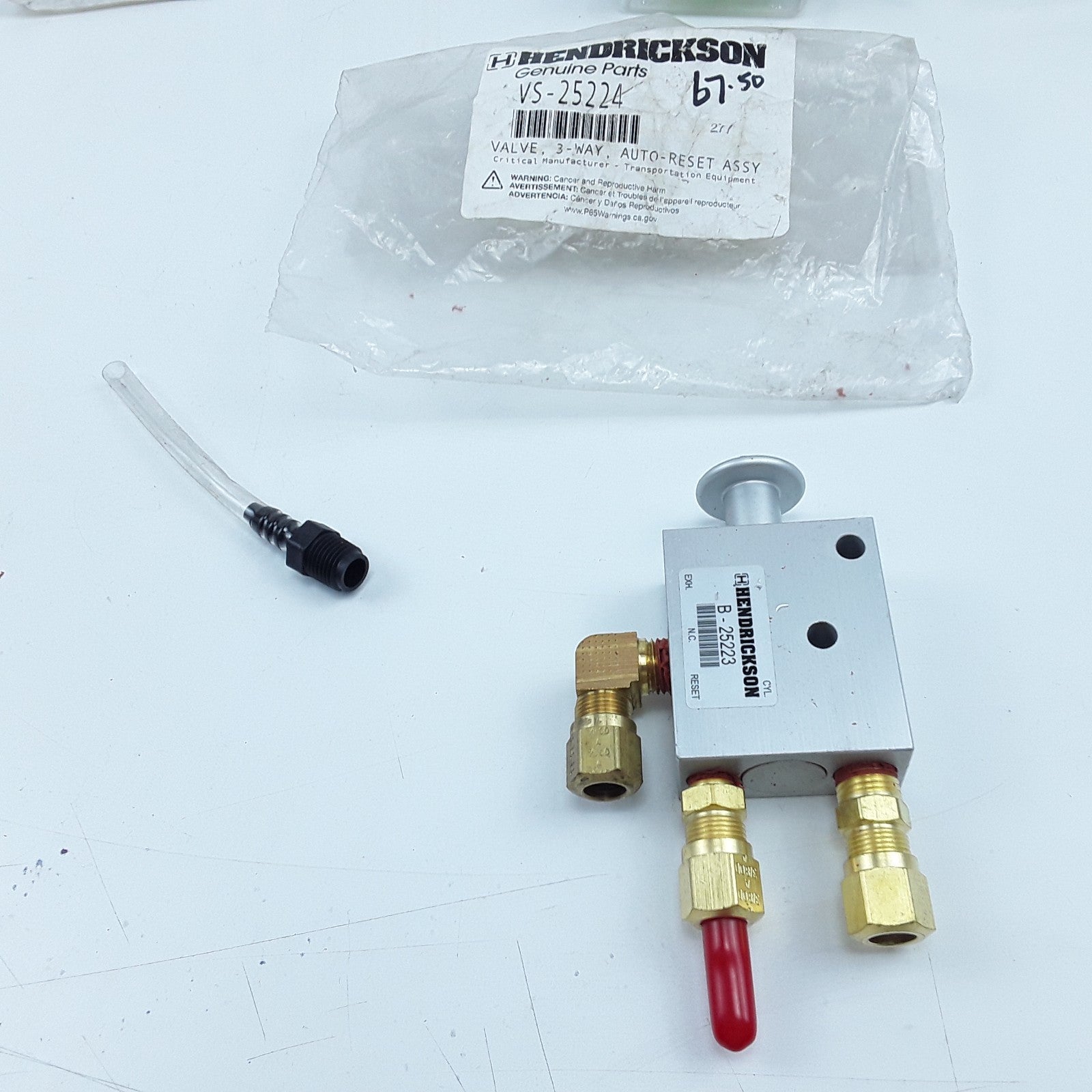 Hendrickson VS-25224 3-Way Auto Reset Air Brake Valve with Fittings For Kenworth