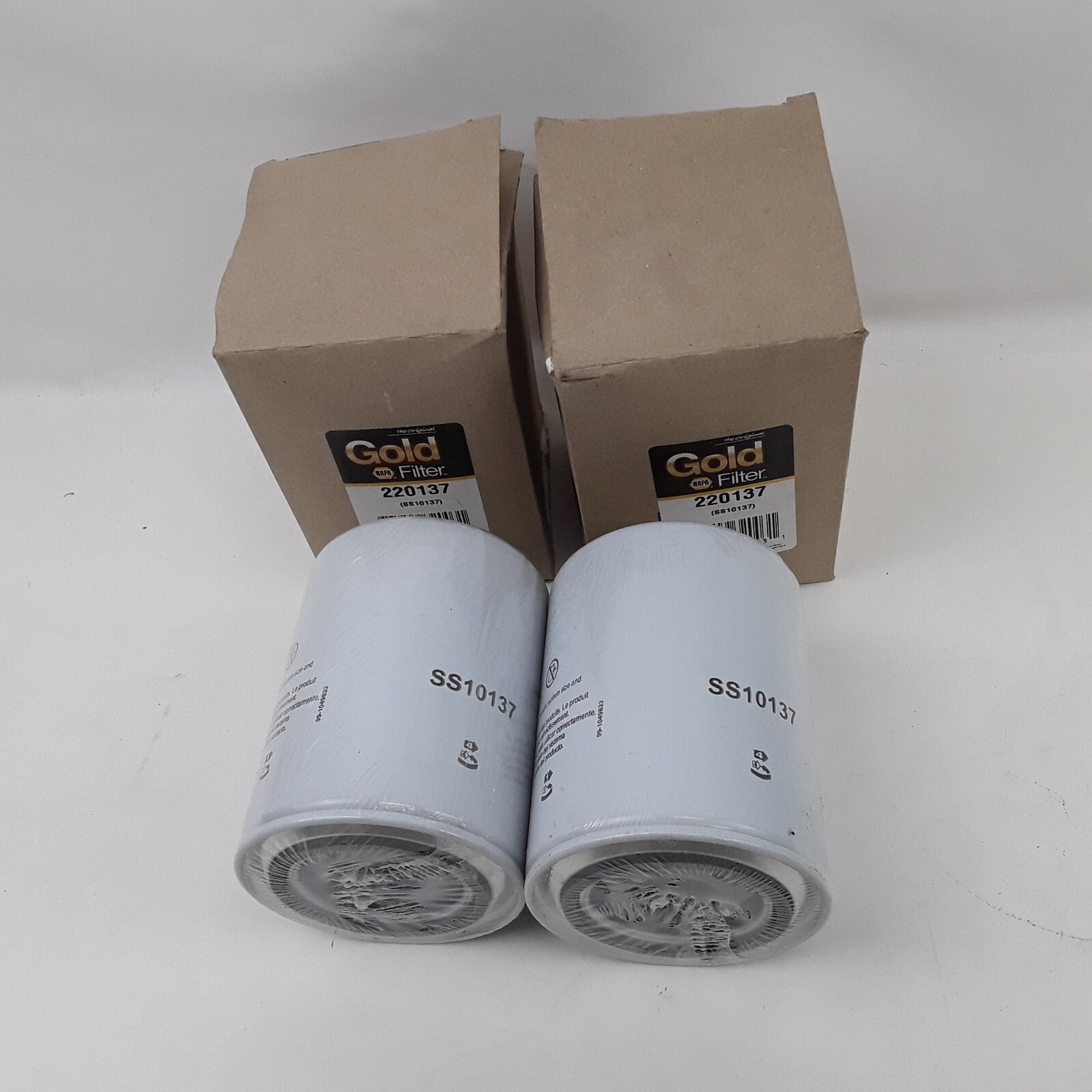 Set Of 2 NAPA Gold 220137 Heavy Duty Engine Oil Filter For Diesel Equipment