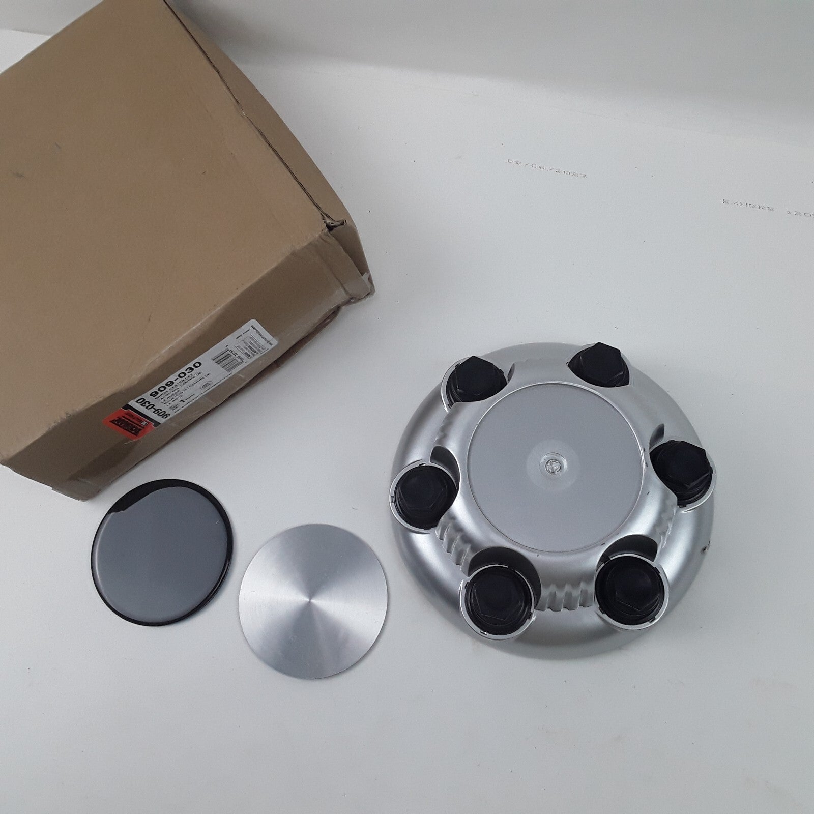 Wheel Cap Fits GMC Sierra 1500 Safari Chevrolet Astro Tahoe Avalanche 1999-2014