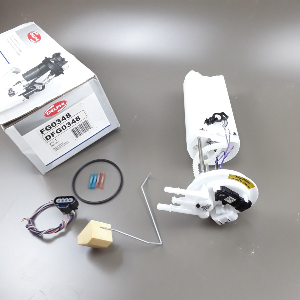 Delphi FG0348 Fuel Pump Module Assembly Fits Buick Park Avenue (2004-2005)