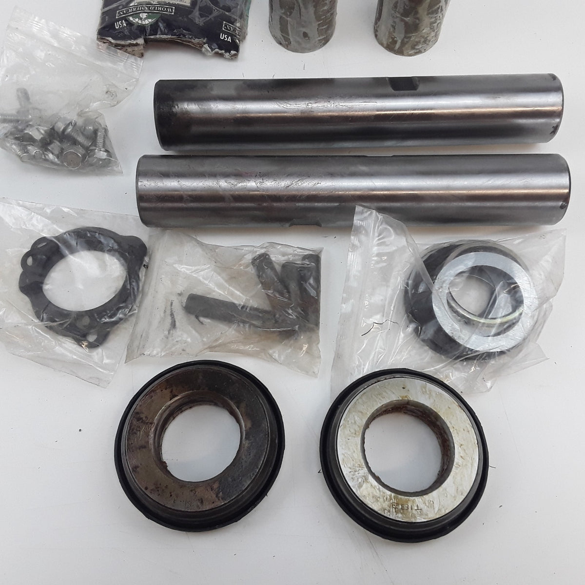 Steering King Pin Kit Double Draw Key Notch 1.794in Diameter x 10.410in Length