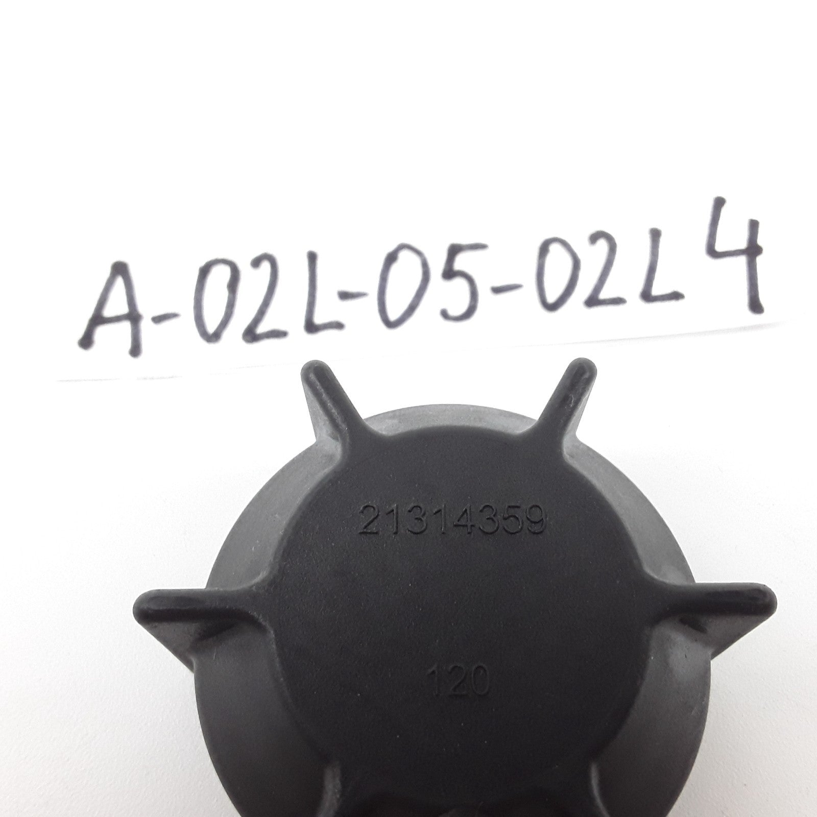 Engine Coolant Expansion Tank Pressure Cap Fits Volvo VN 2004 VNL 1997β2007