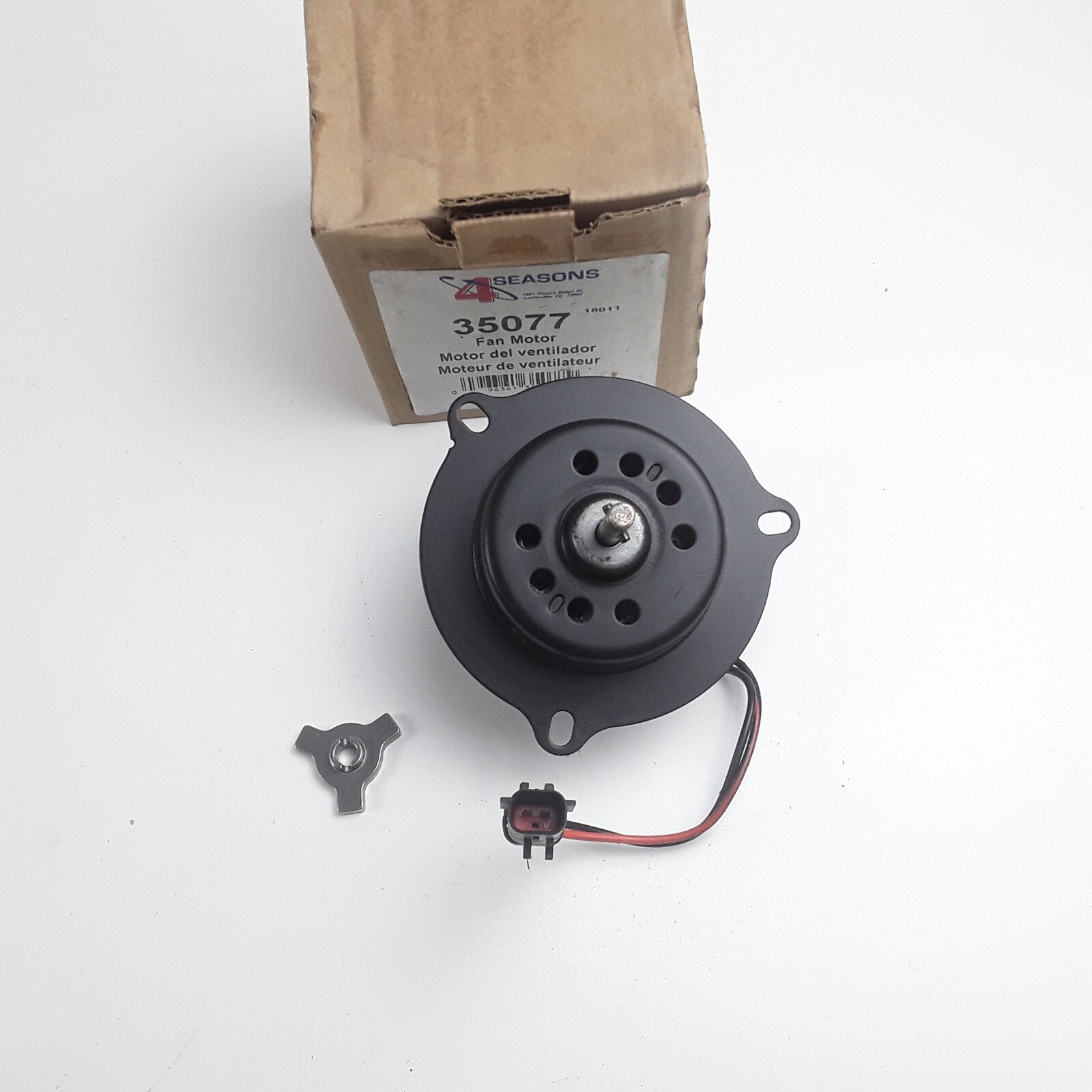Condenser Fan Motor Fits Dodge Ram 3500 Ram 4000 Ram 1500 Ram 2500 (2002-2003)