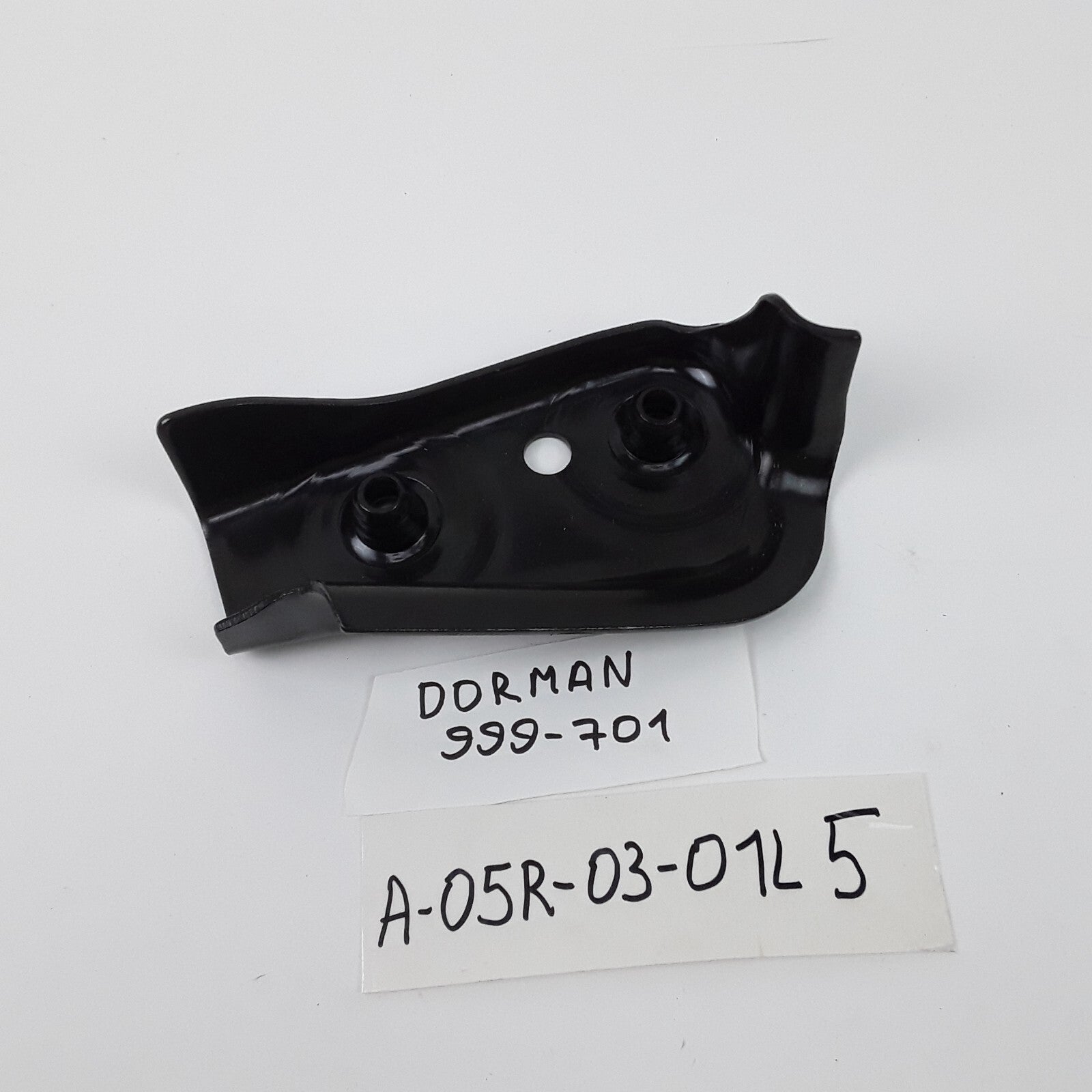 Dorman 999-701 Sway Bar Bracket Fits Saturn Pontiac Chevrolet 1991 1992-2002