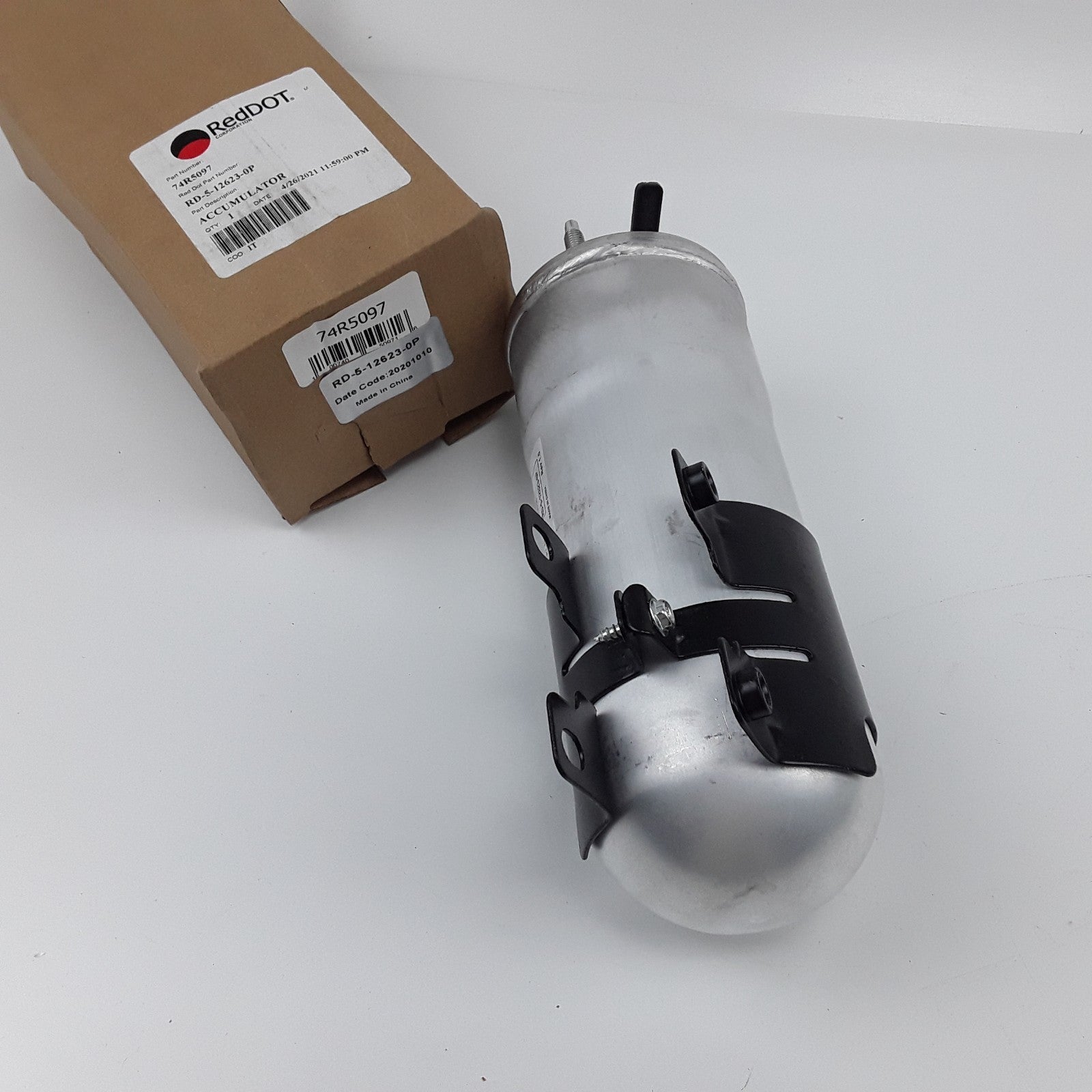 A/C Accumulator Fits International 7600 7700 8500 G4700 9900i 9900ix (2001-2010)