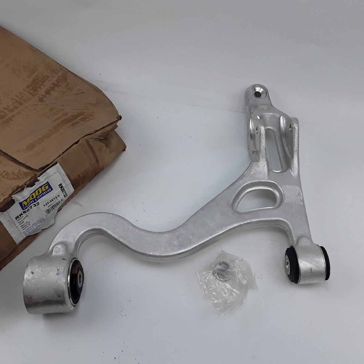 MOOG RK80732 Front Right Lower Control Arm Fits Lincoln LS (2000 2001 2002)