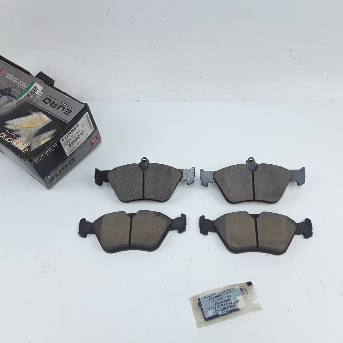 Akebono EUR644 Front Ceramic Disc Brake Pad Kit Fits Saab 900 1994 1995 1996