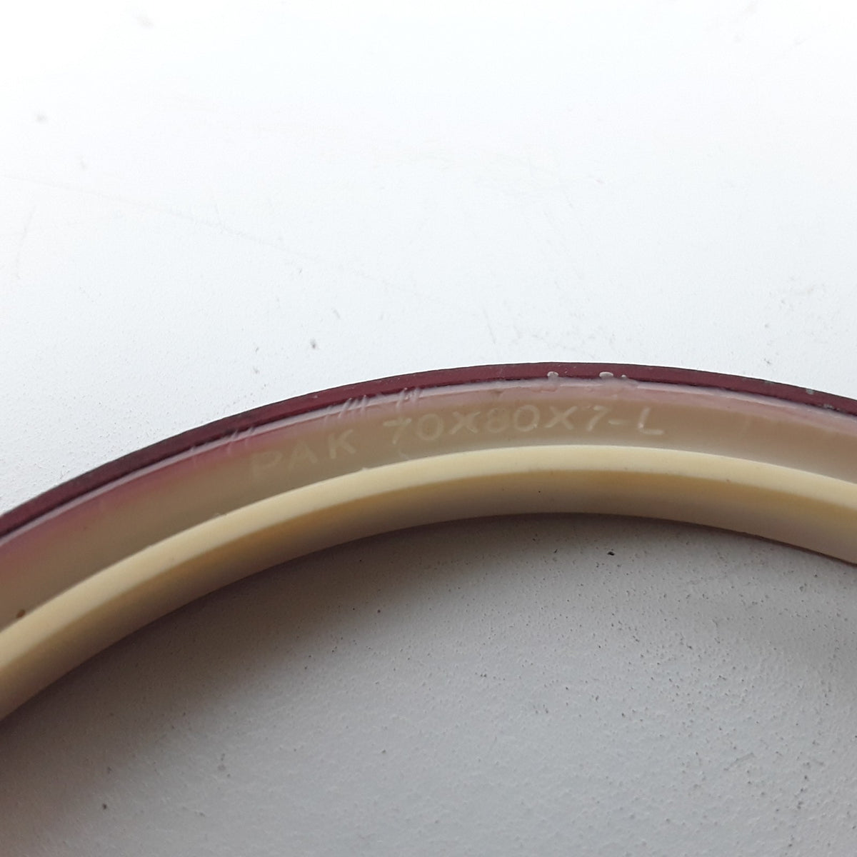 Genuine Volvo 11005014 Scraper Ring Oil Seal 11005014 For A20C A25C L120B L120C