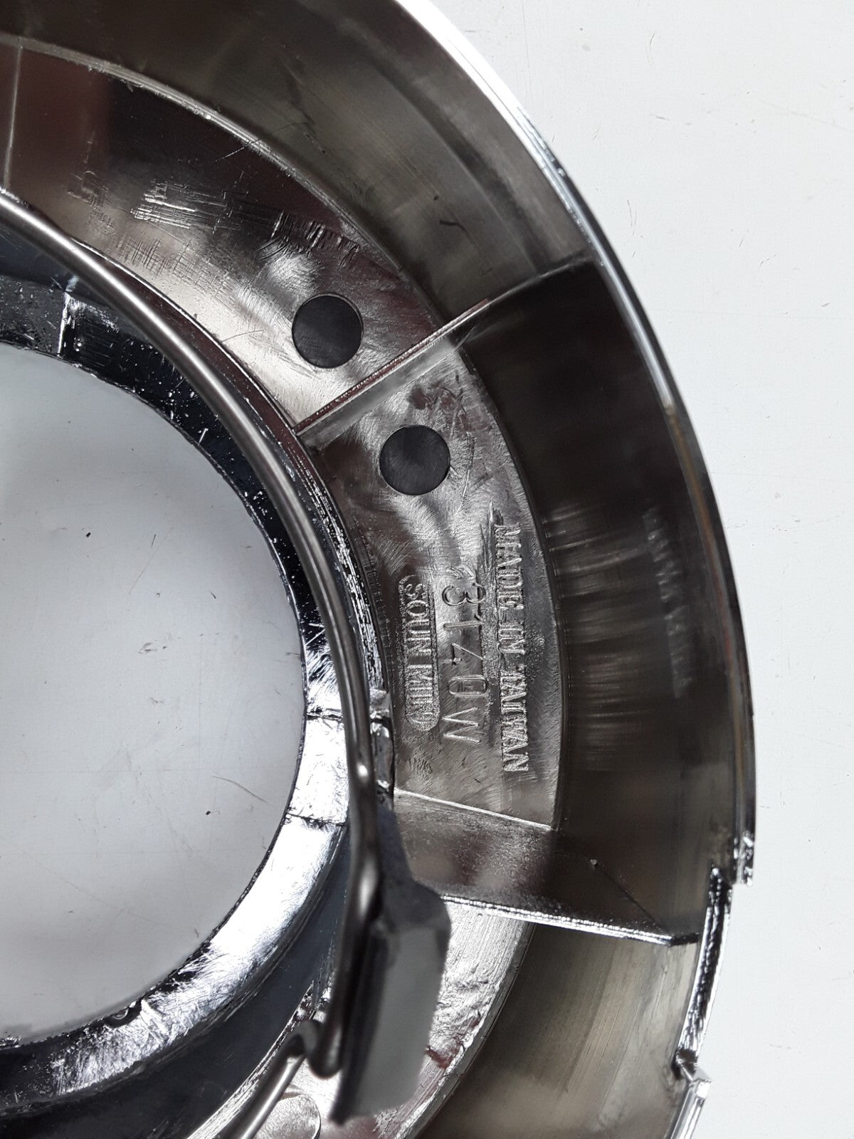 New Wheel Cap Center For Ford F-Super Duty, F-350, F-250 1995 1996 1997 1998