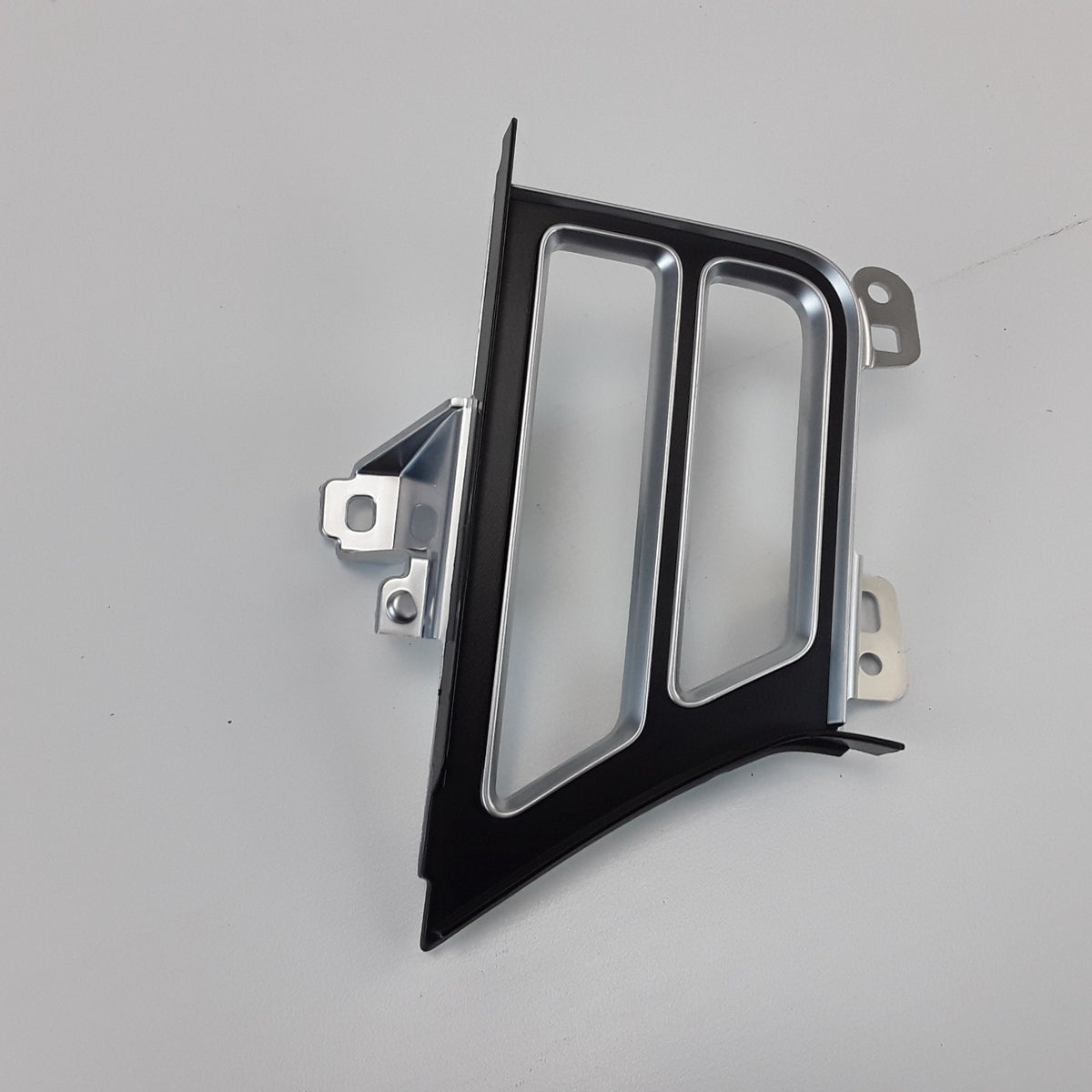 1061732-00-B Center Left Air Vent Ring Assembly For Tesla Model S X 2012-2021