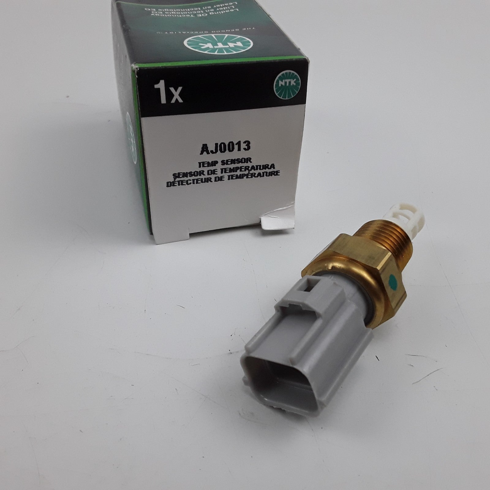 Air Charge Temperature Sensor Fits Chrysler Sebring 1997 Dodge Dakota 1998-2003