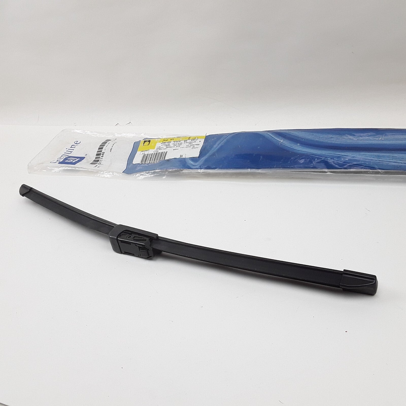 Windshield Wiper Flat Blade for Maserati Tesla Saturn Lincoln Chevrolet 2008-23