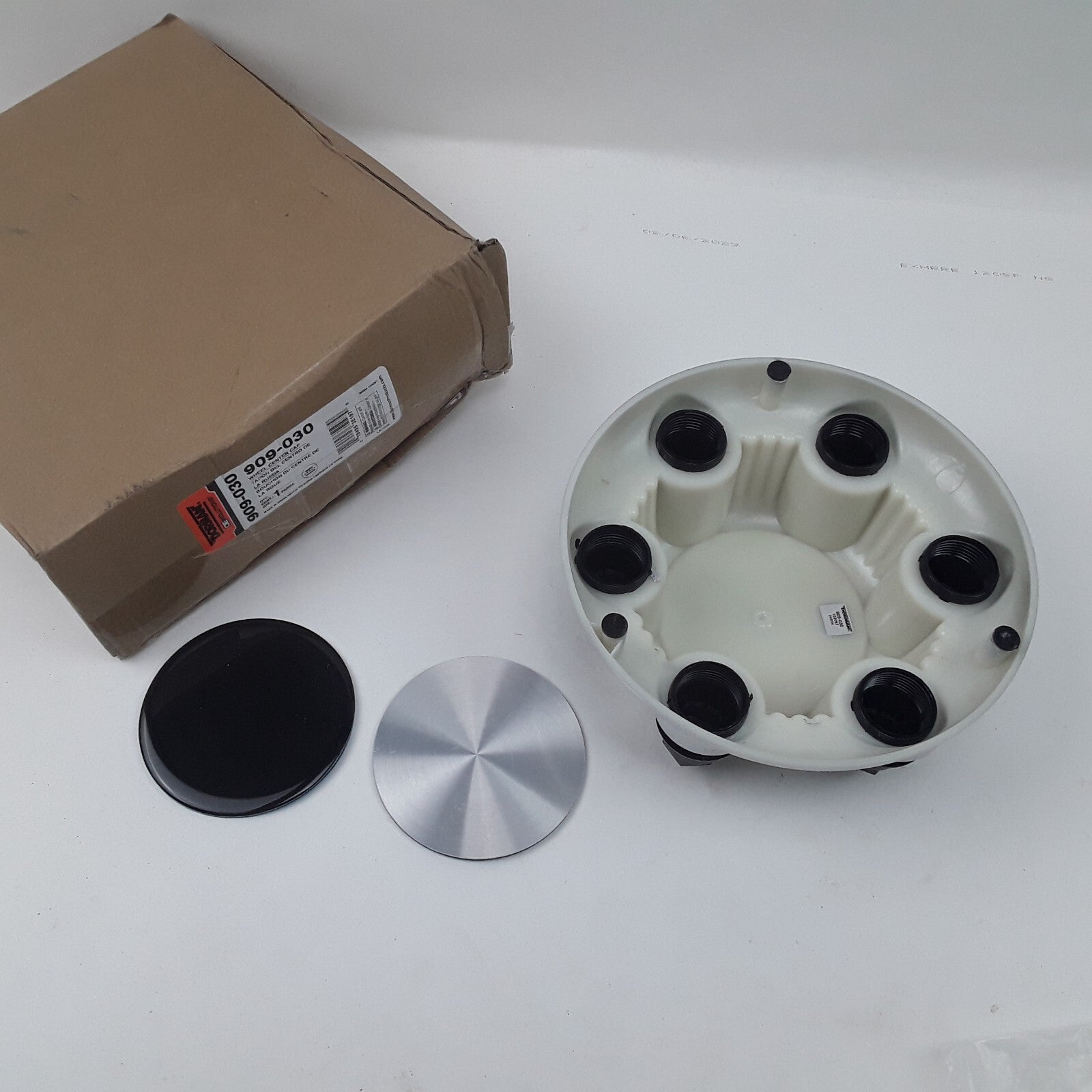 Wheel Cap Fits GMC Sierra 1500 Safari Chevrolet Astro Tahoe Avalanche 1999-2014