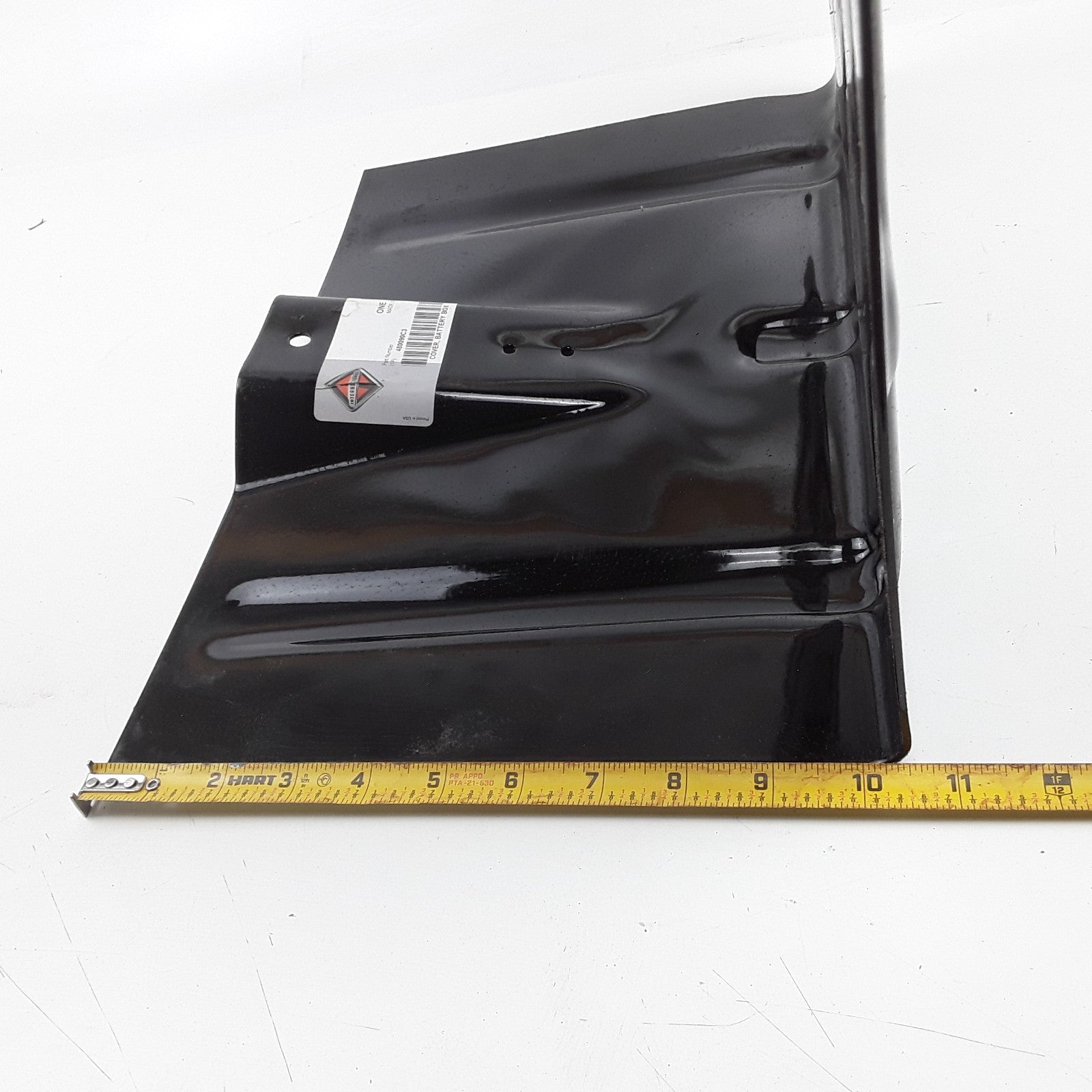 Navistar International 480090C3 Battery Box Cover Assembly Black