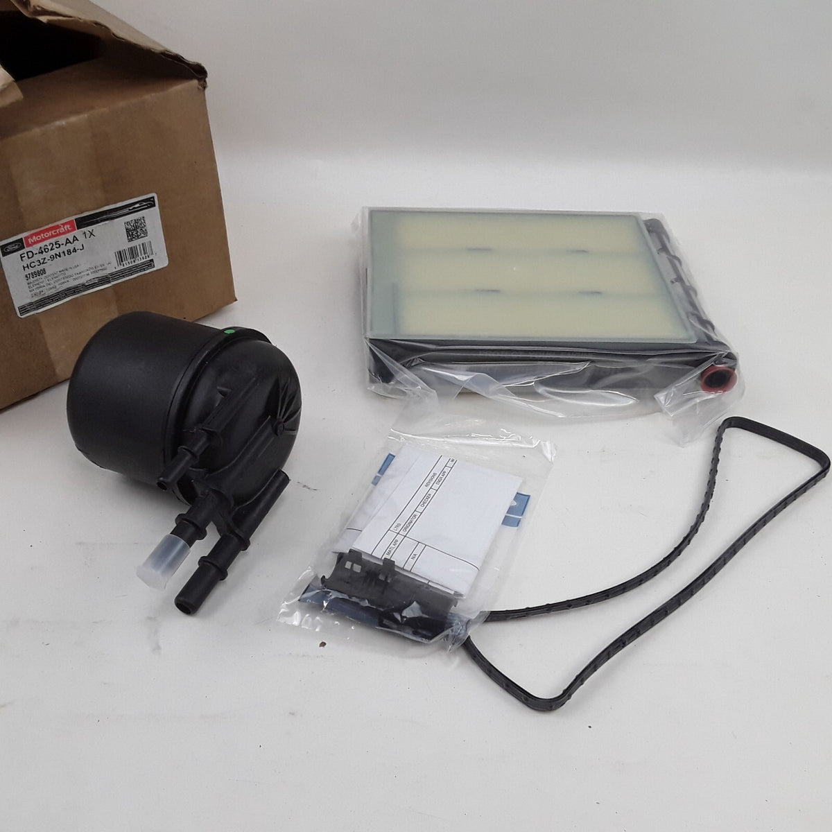 Fuel Filter Kit Fits Ford F-250 F-350 F-450 F-550 F-600 Super Duty (2017-2023)