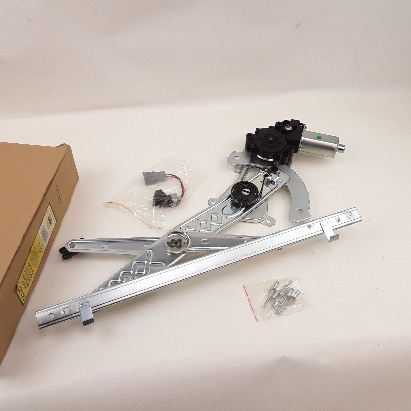 Power Window Motor & Regulator Fits Mercury Monterey 2005-06 Ford Freestar 04-07