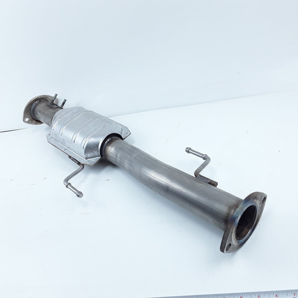 MagnaFlow 447225 Direct-Fit Catalytic Converter Fits Toyota 4Runner (1999-2002)