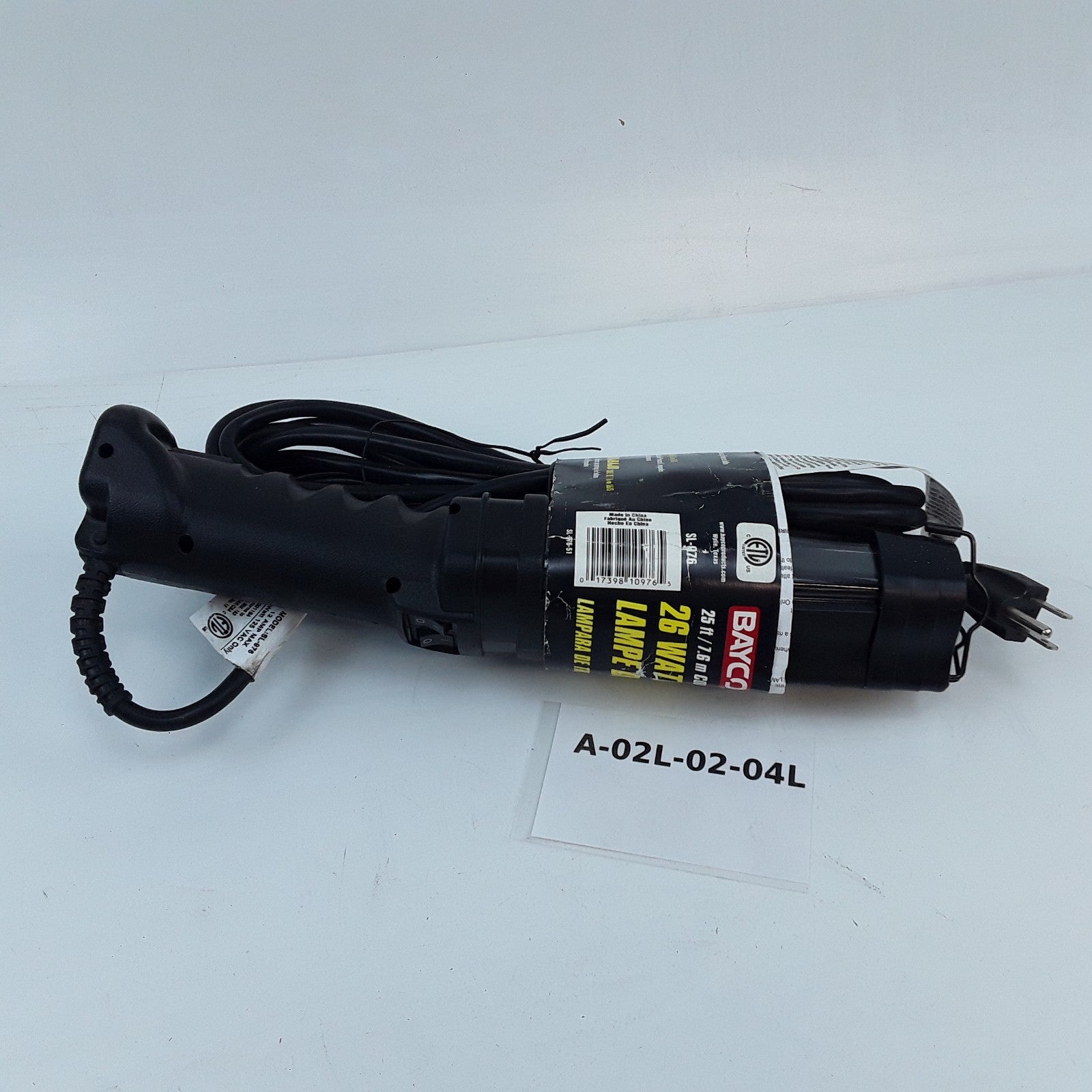 Bayco Products SL-976 26 Watts Fluorescent Work Light W/ Single Outlet
