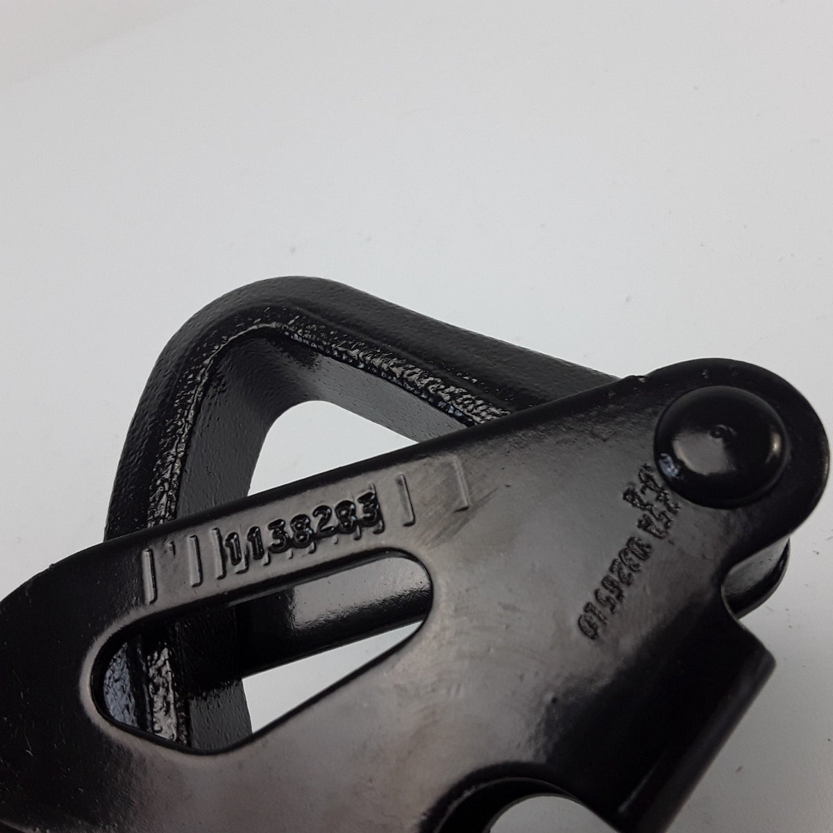 Model X 2015-2025 RH Liftgate Hinge Reinforcement Plate 1138283-00-A OEM