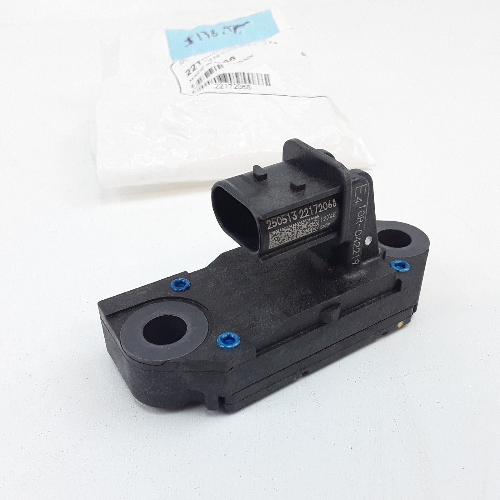 Genuine OEM Volvo 22172068 Power Steering Pressure Sensor For Volvo Mack Trucks