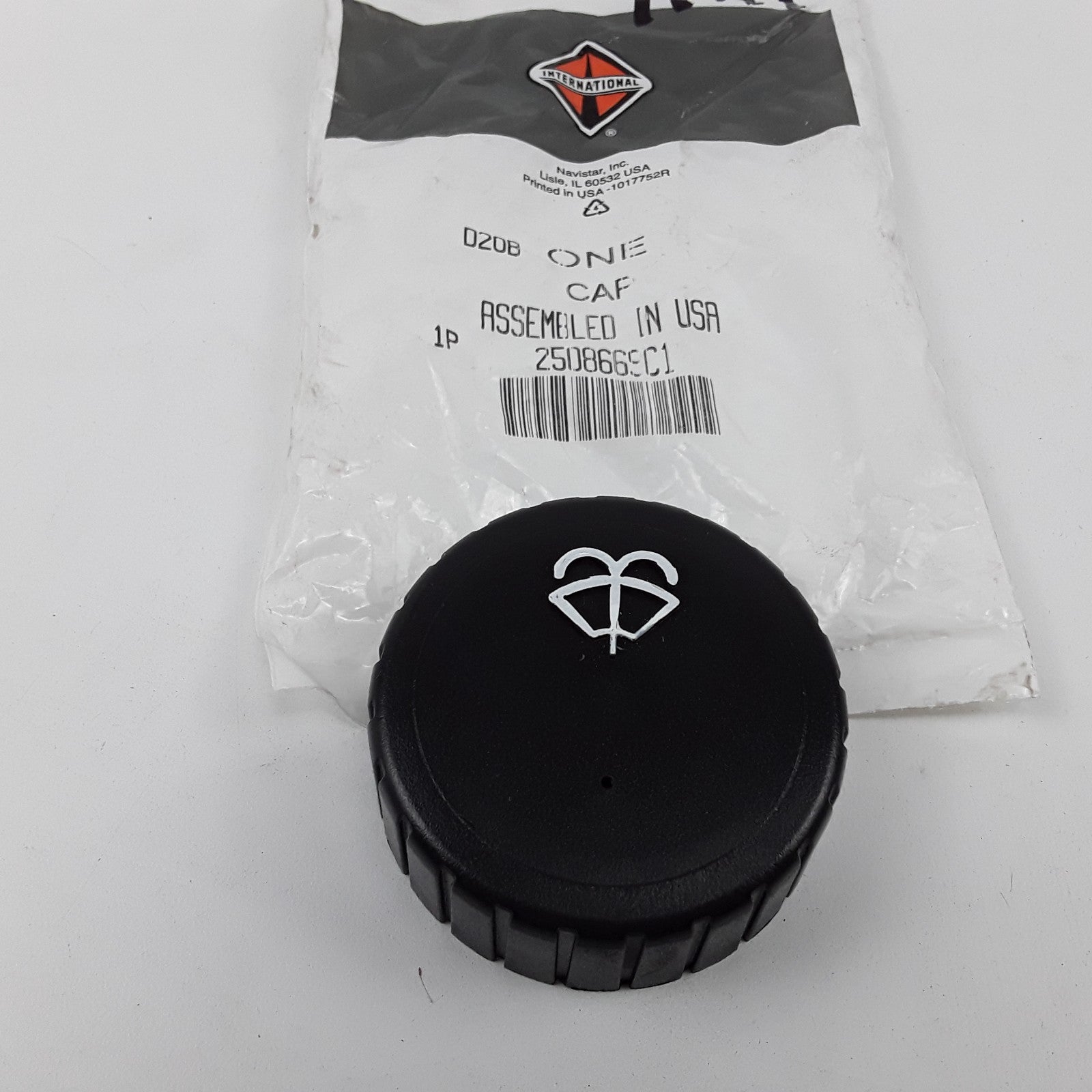 OEM International 2508669C1 Windshield Washer Cap For International Navistar