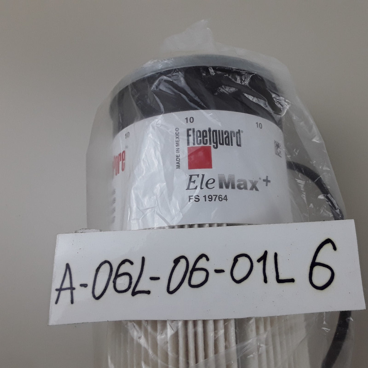 Fleetguard FS19764 Fuel Filter Water Separator Heavy Duty For X15 Engine Trucks