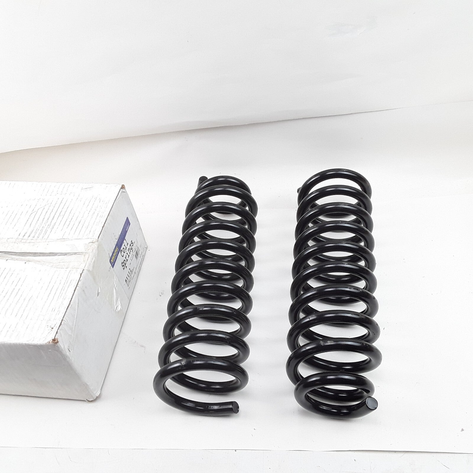 MOOG 81112 Coil Spring Set Fits Isuzu Oldsmobile Buick GMC Chevrolet (2002-2008)