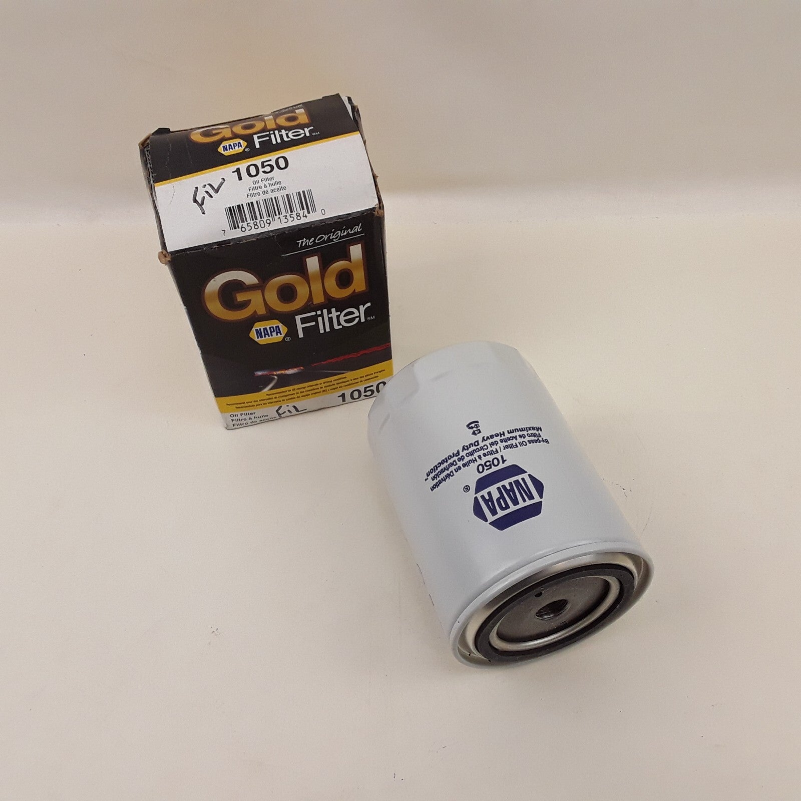 Napa Gold 1050 Oil Filter Cellulose High Performance For Car, Truck, SUV