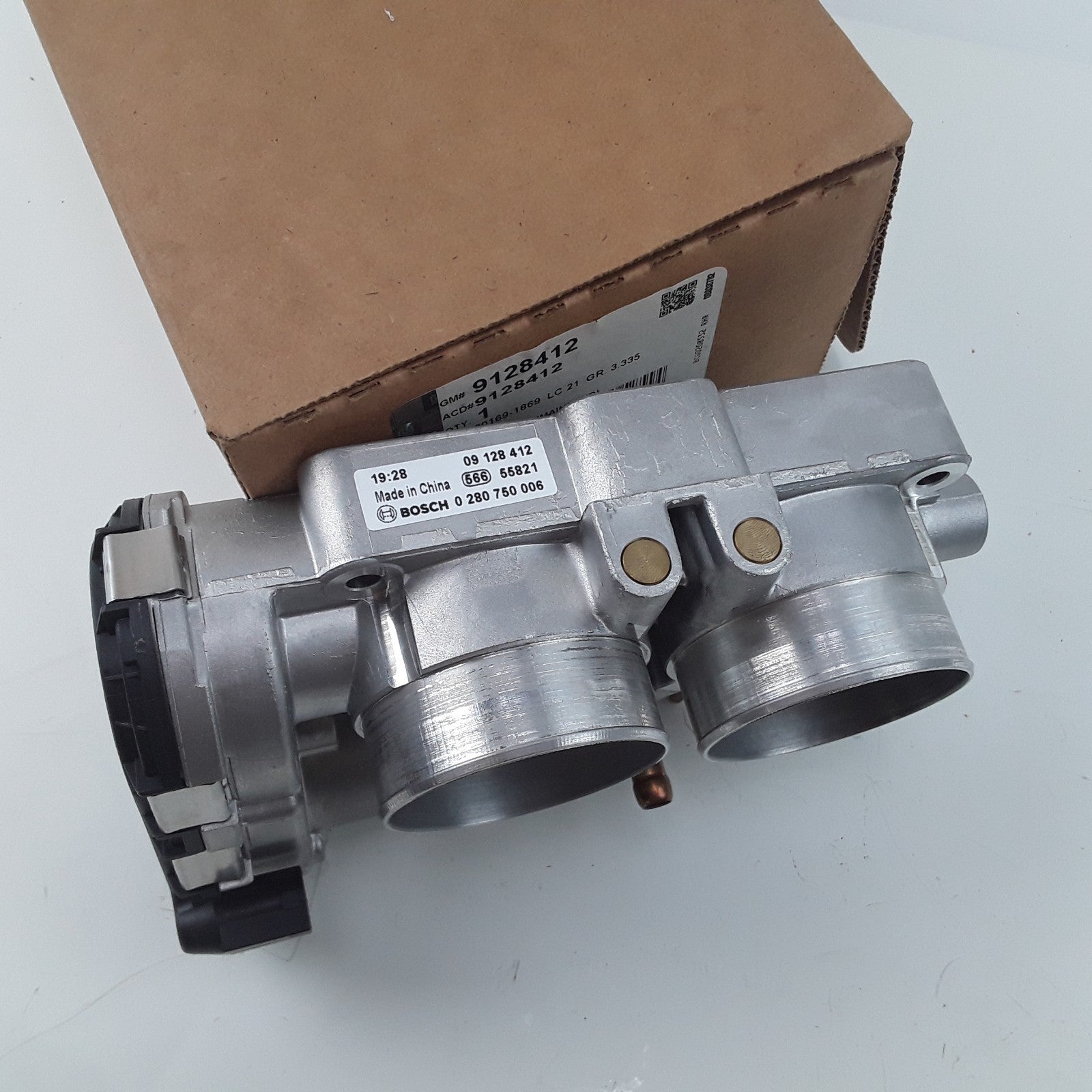 Fuel Injection Throttle Body Fits Cadillac Catera 1999-2001 CTS 2003-2004