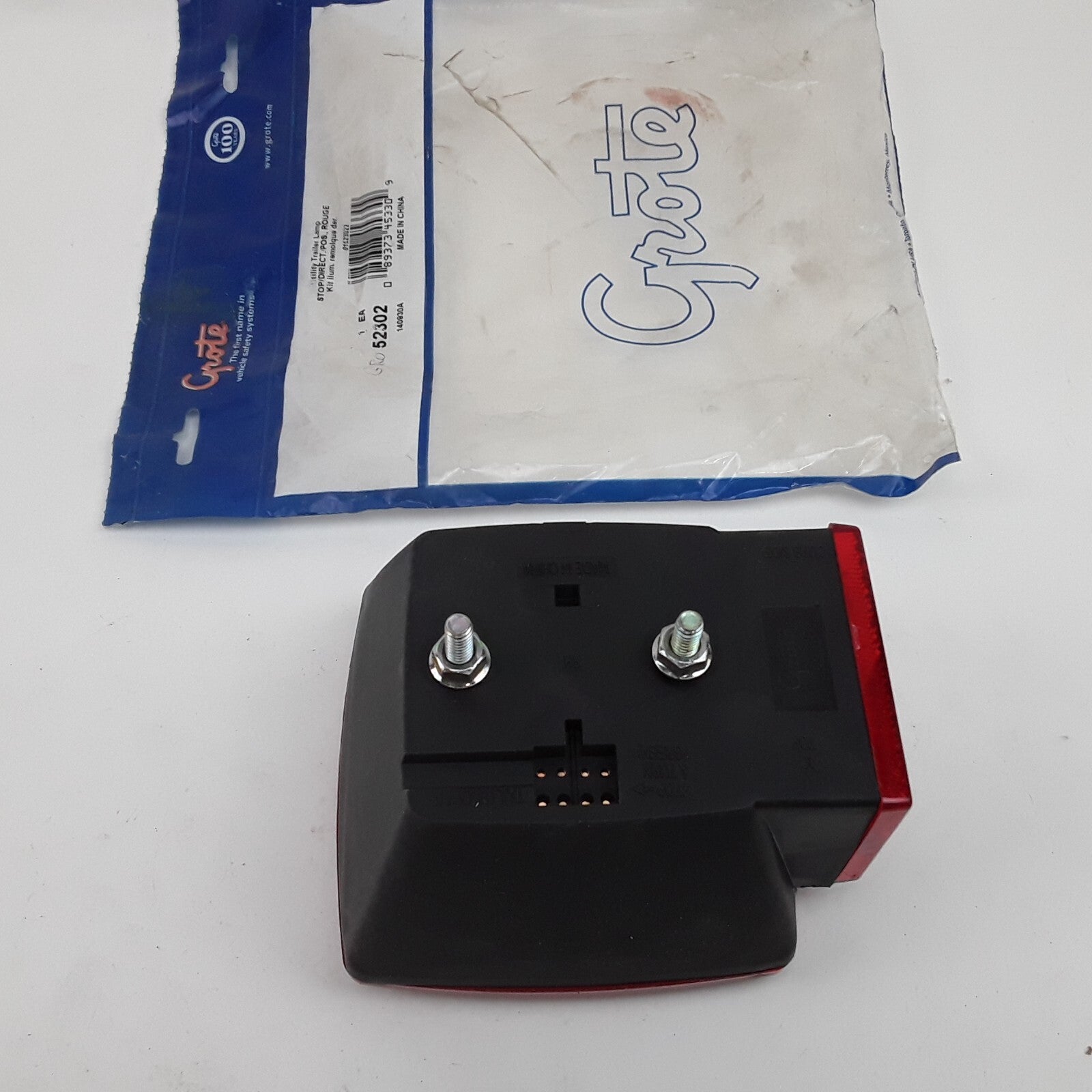 Grote 52302 Trailer Lighting Kit Red RH Stop Tail Turn Replacement Rectangular