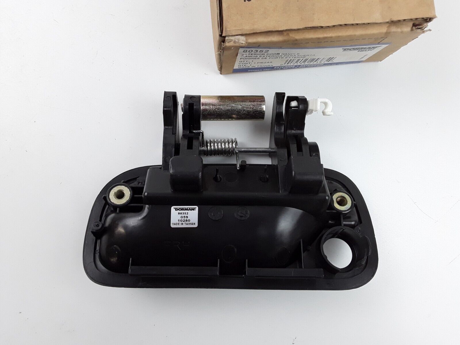 Exterior Door Handle Front Right for 2000-2006 Toyota Tundra Textured Black - HotCarParts