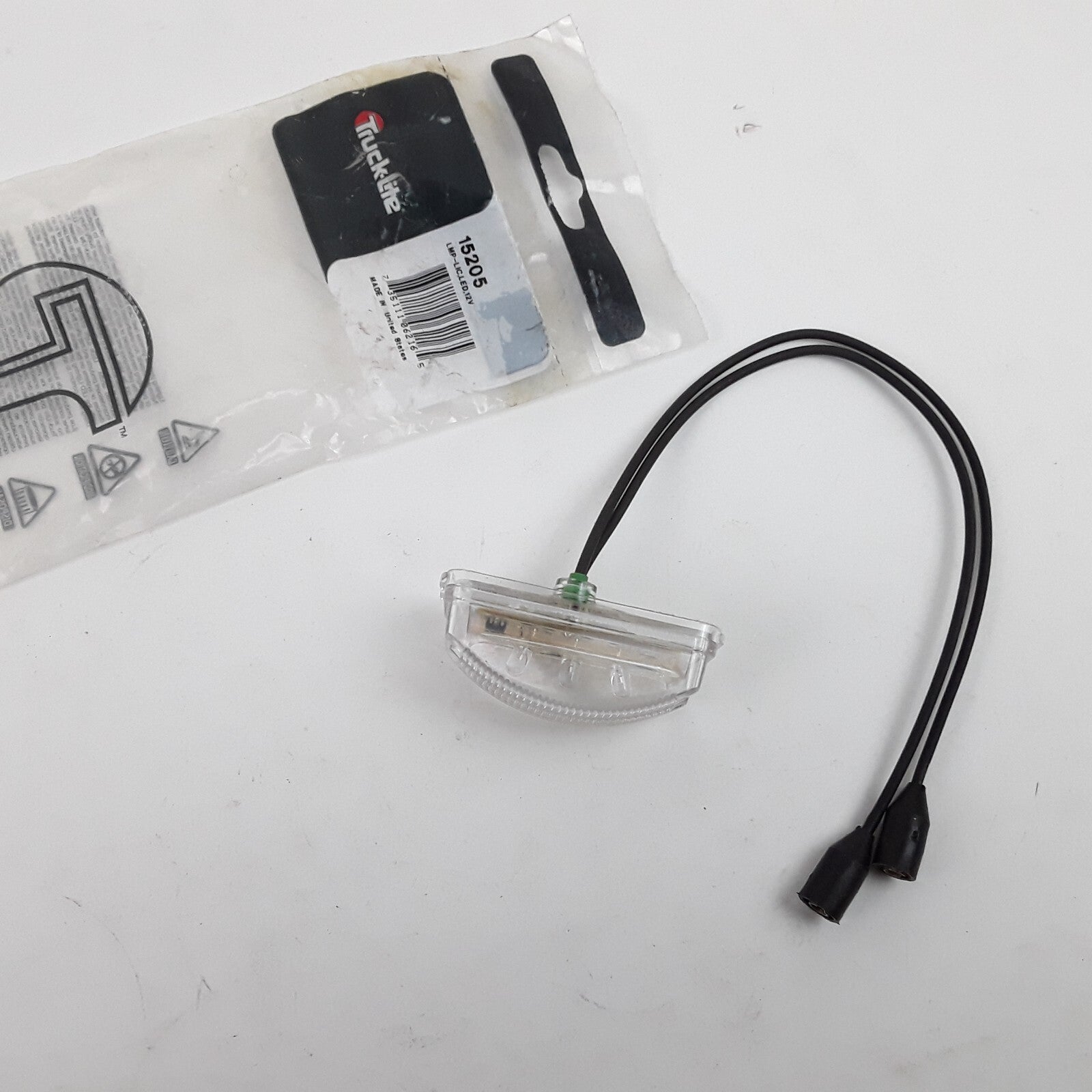 Truck-Lite 15205 15 Series License Plate Light LED Rectangular Bracket Mount 12V