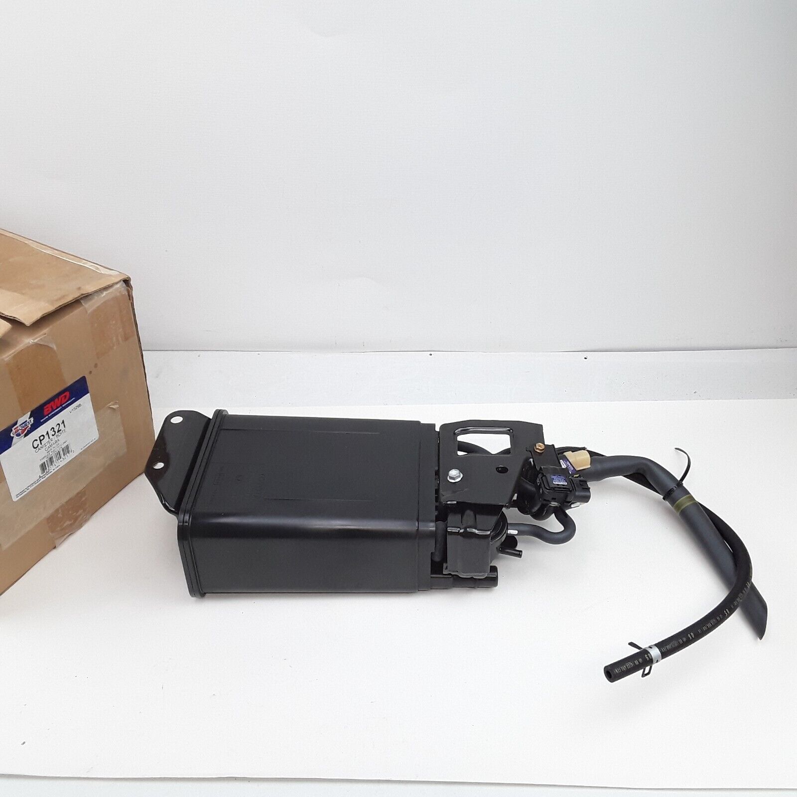Evaporative Emissions Charcoal Canister For Toyota Corolla 2000 2001 2002,Prizm