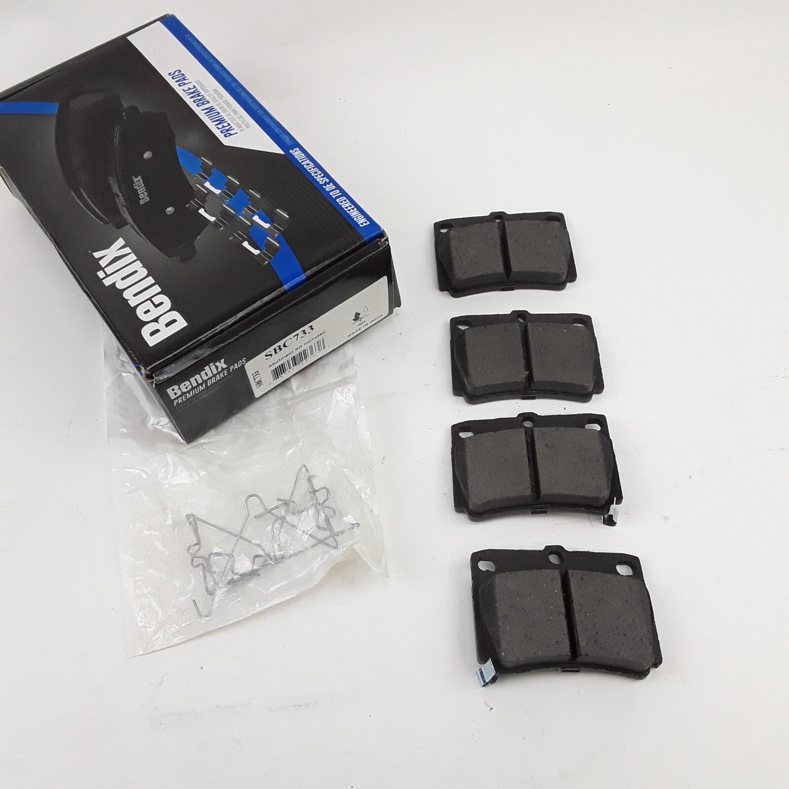 Disc Brake Pad Set-Premium Ceramic Fits Mitsubishi Montero Sport 1997-2004