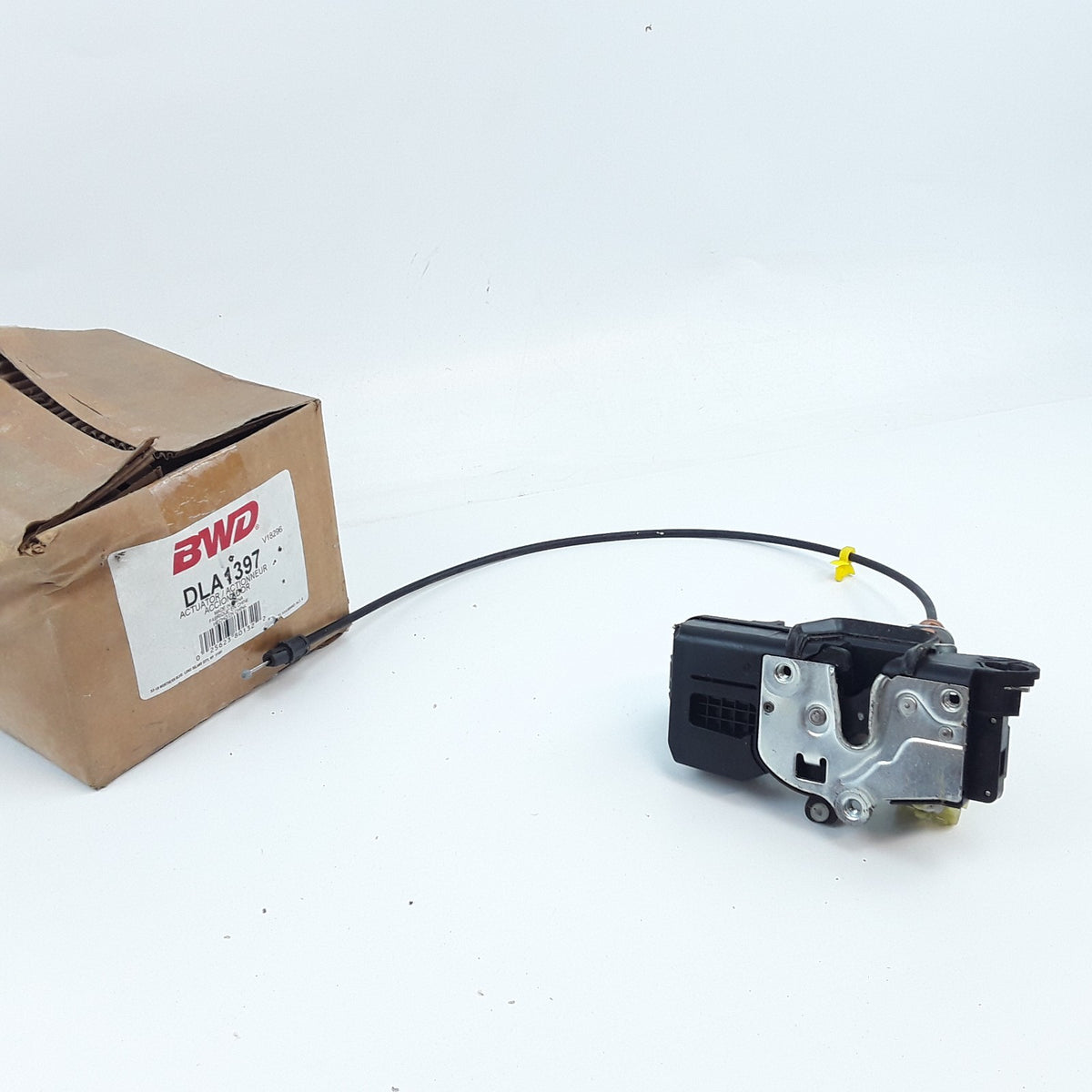 Front Left Power Door Lock Actuator Fits Chevrolet Impala (2006 2007 2008-2011)