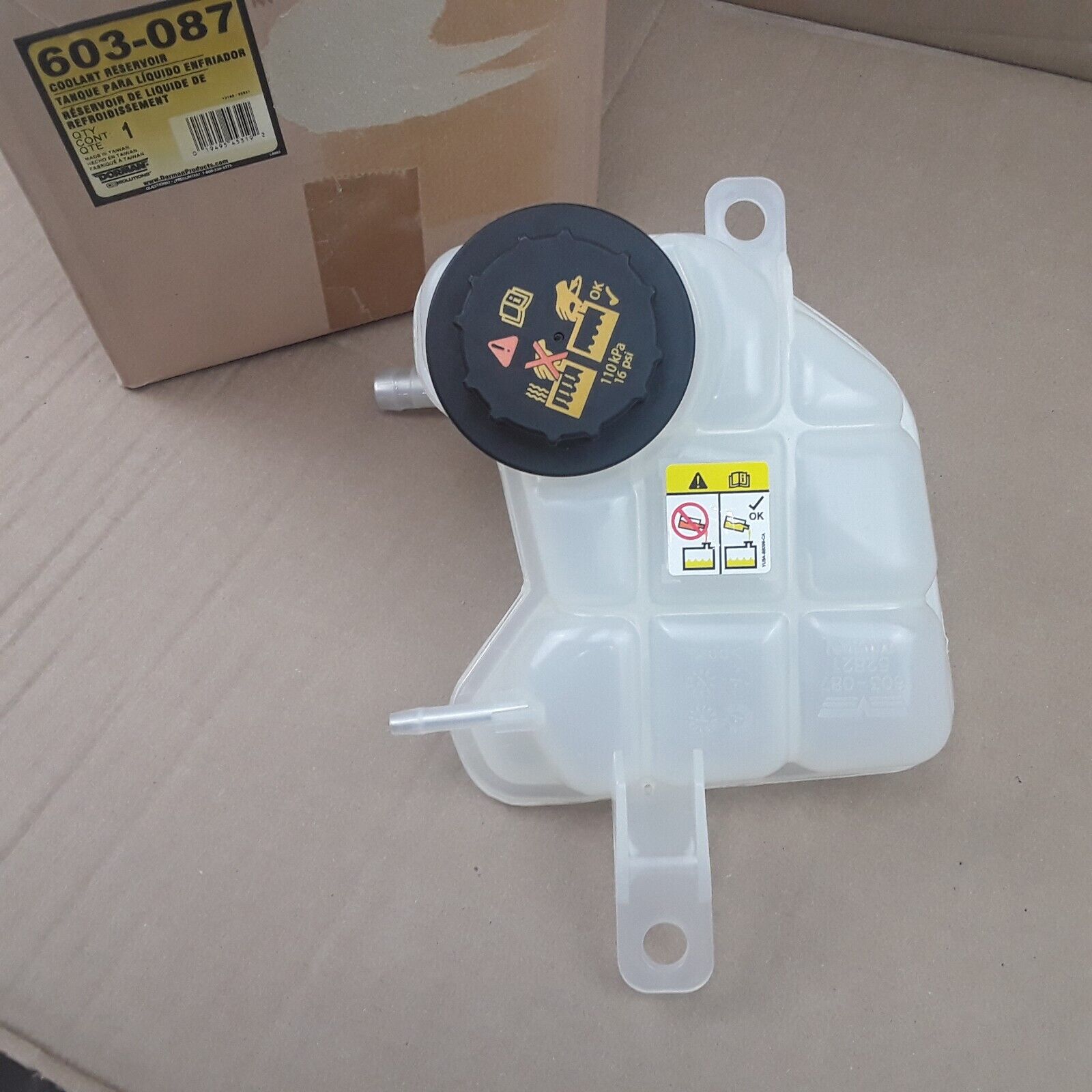 Front Pressurized Coolant Reservoir Assembly Fits Ford Lincoln Mercury 2006-2010