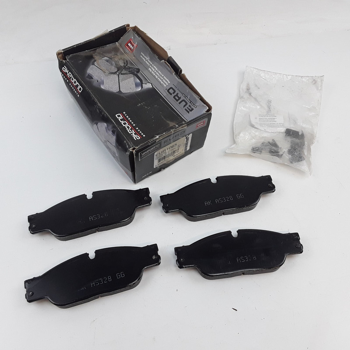 Front Ceramic Disc Brake Pad Kit Fits Jaguar XJ8 Vanden-Plas S-Type 2002-2005