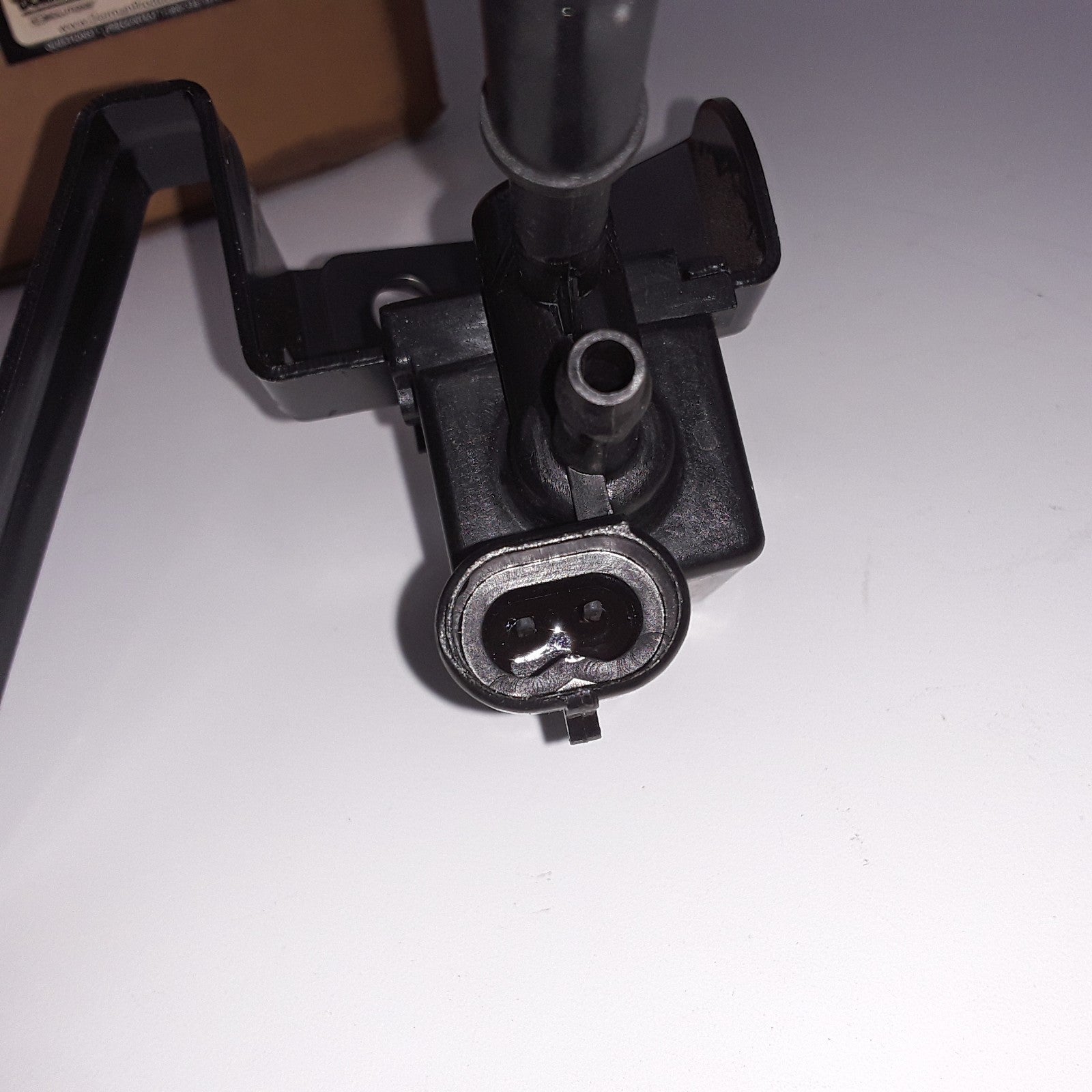 Vapor Canister Purge Valve Fits Saturn SC1 SC2 SL2 2000-2002 SW2 2000-2001