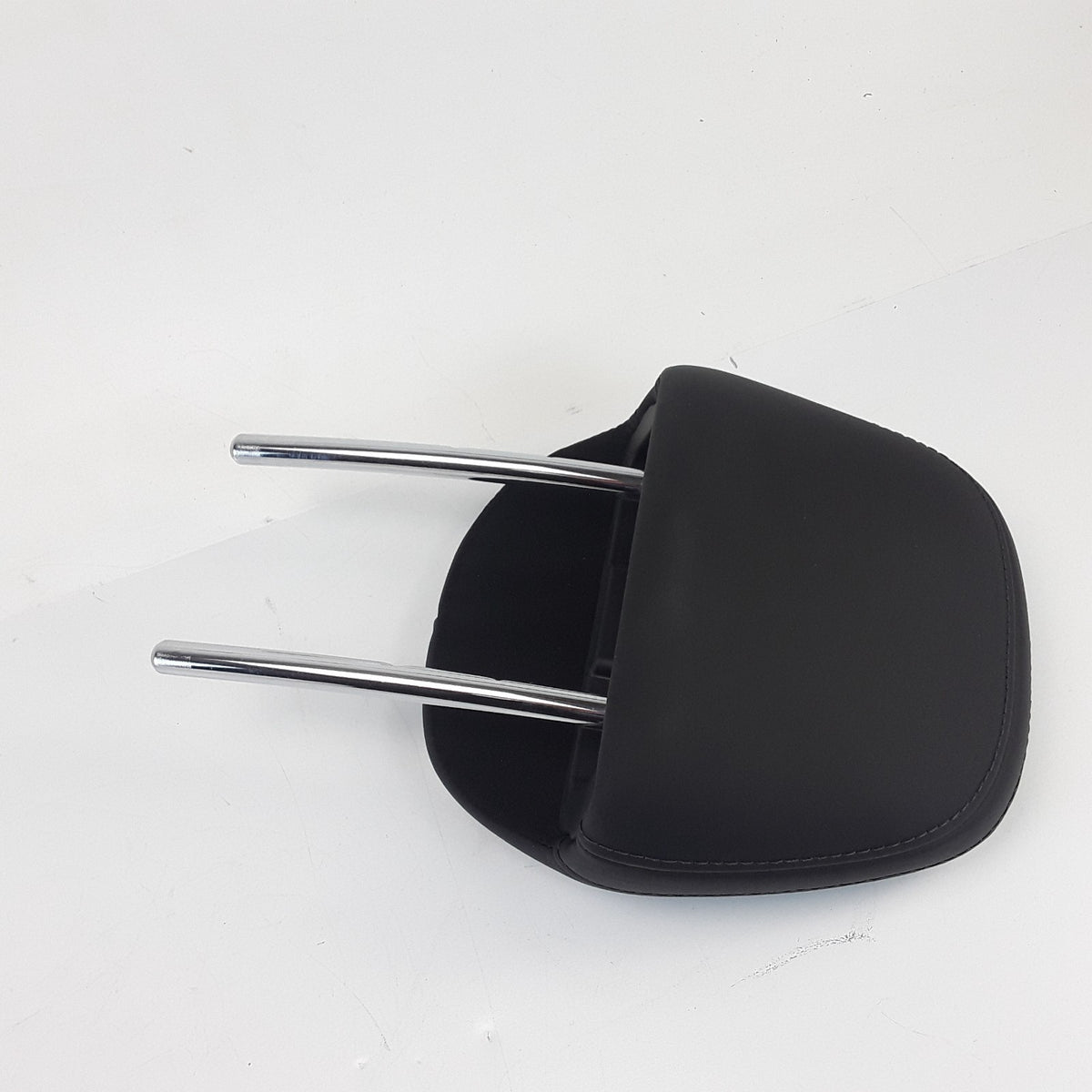 1582451-06-C 2nd Row Outer Seat Headrest Assembly Black For Tesla Model S 21-25