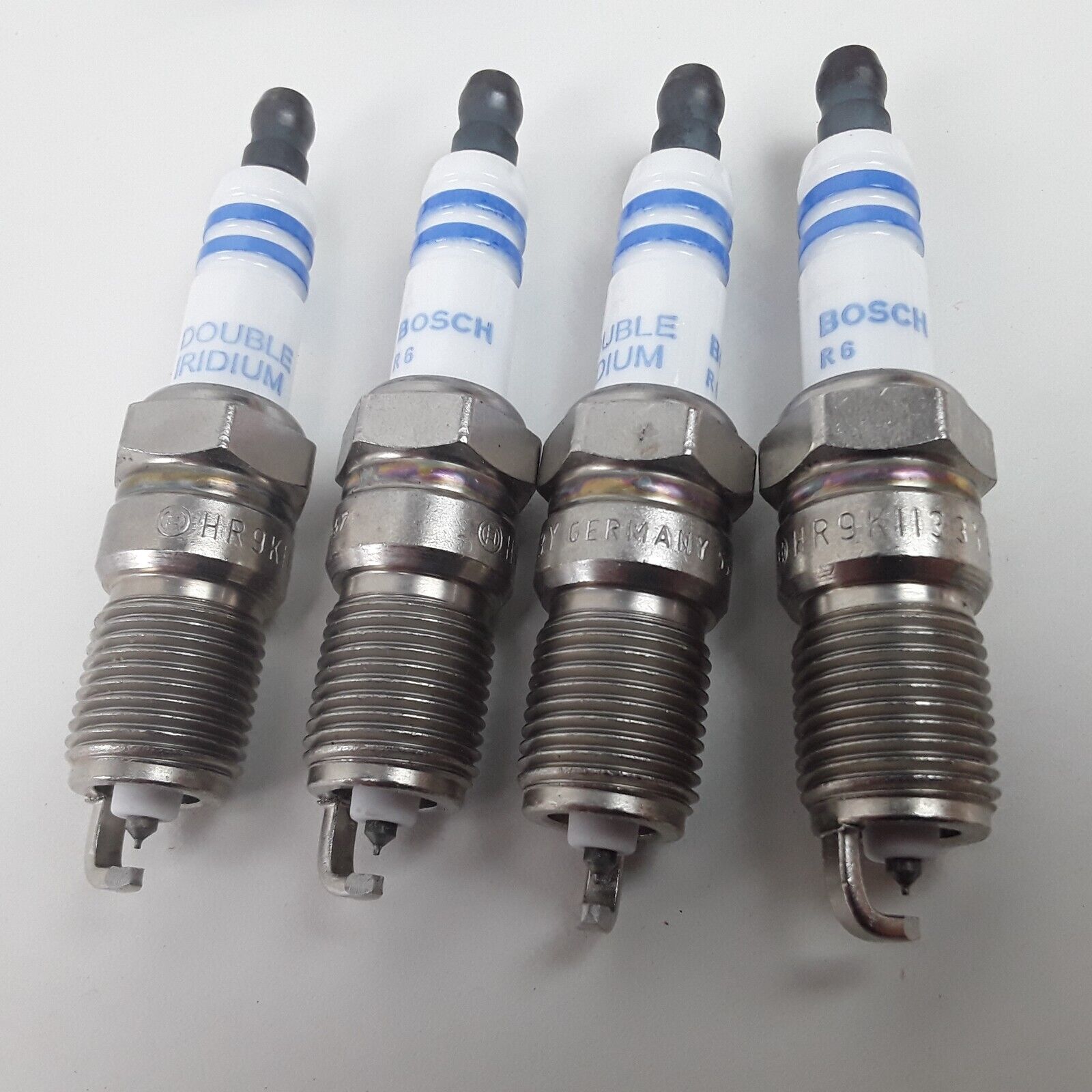 4 PCS BOSCH 9601 Spark Plugs OE Double Iridium For Buick Chevy Ford GMC Pontiac